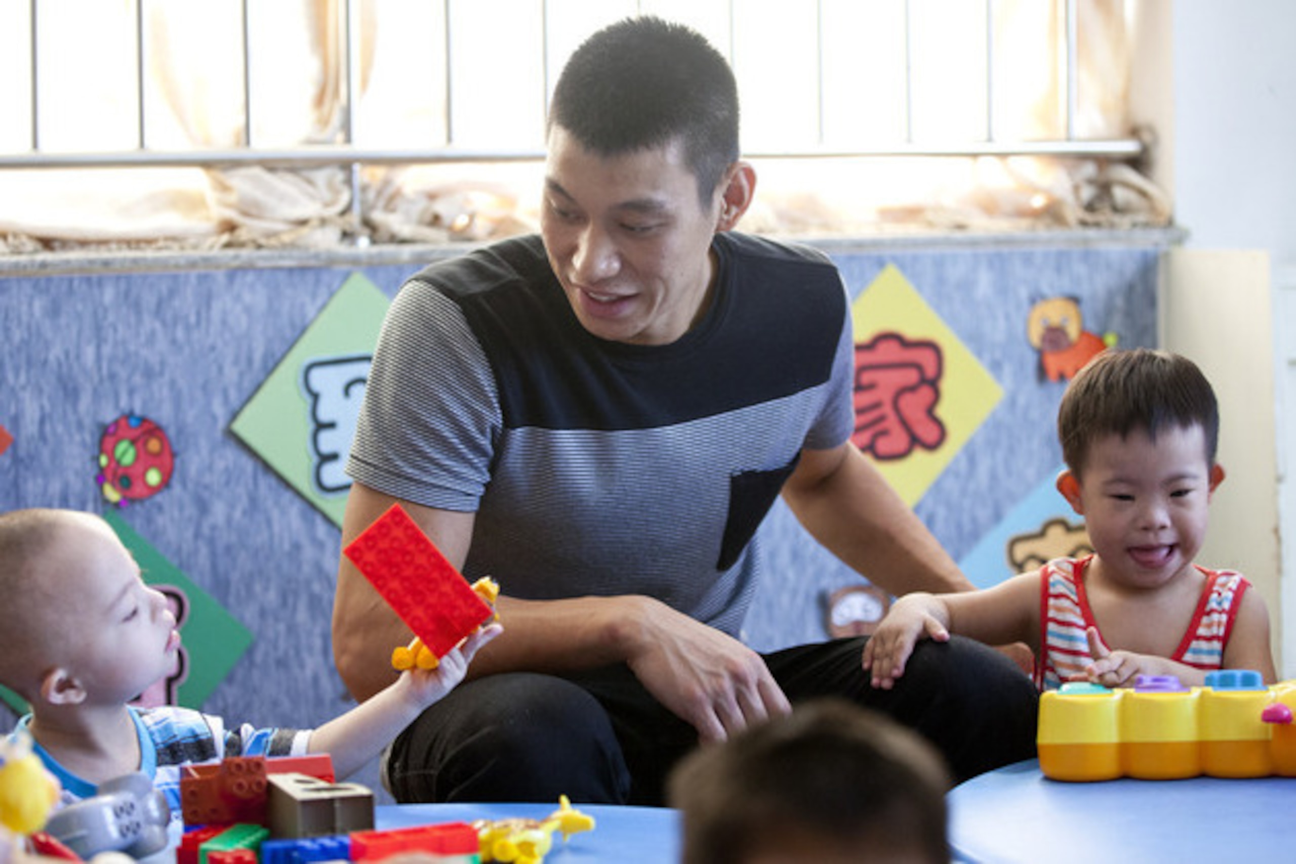 Jeremy Lin's popularity outside of the United States is sure to help build the Lakers' brand on a global scale.