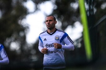 VESPASIANO, BRAZIL - JULY 06: Javier Mascherano of Argentina during the Argentina training session at Cidade do Galo on July 6, 2014 in Vespasiano, Brazil. (Photo by Netun Lima/Getty Images)