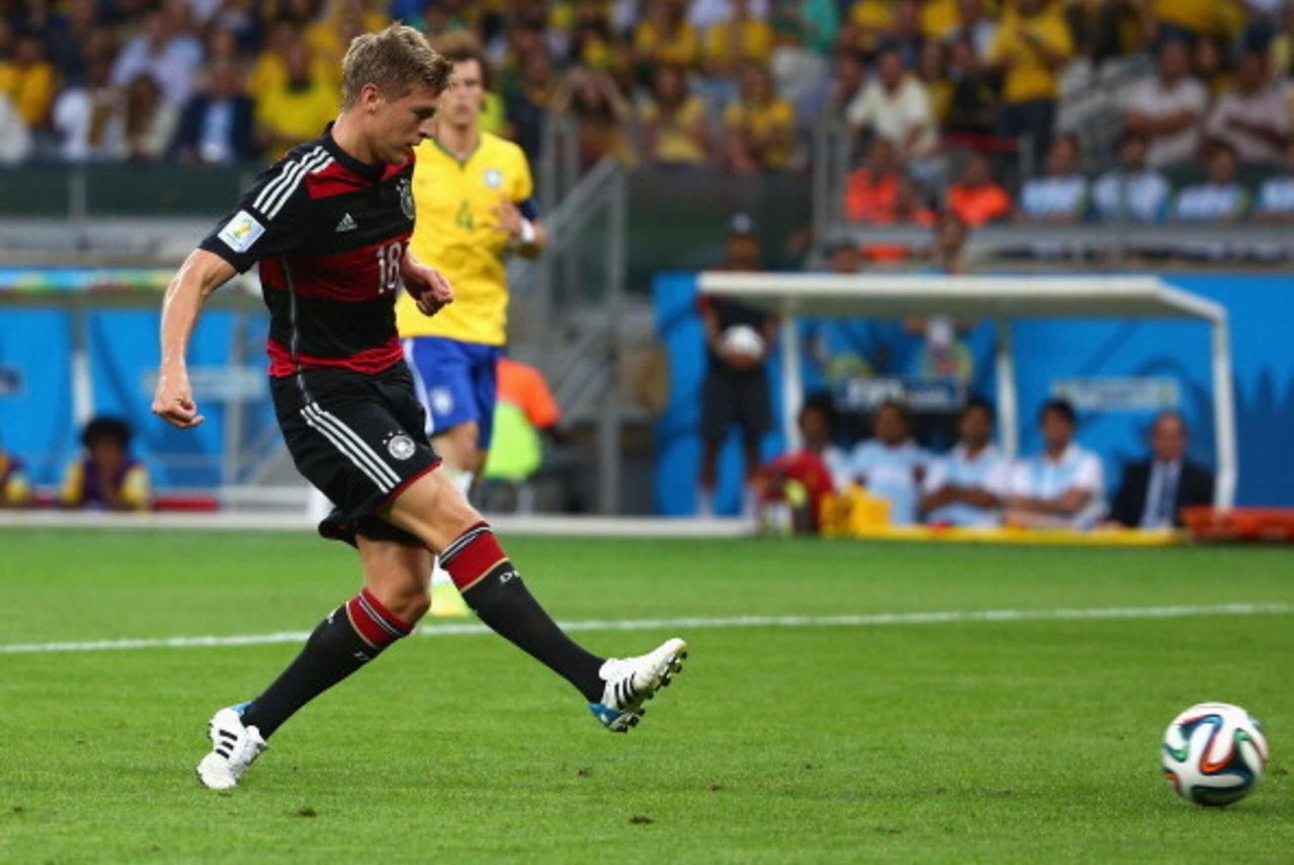 BELO HORIZONTE, BRAZIL - JULY 08: Toni Kroos of Germany scores his team's fourth goal during the 2014 FIFA World Cup Brazil Semi Final match between Brazil and Germany at Estadio Mineirao on July 8, 2014 in Belo Horizonte, Brazil.  (Photo by Robert Cianfl