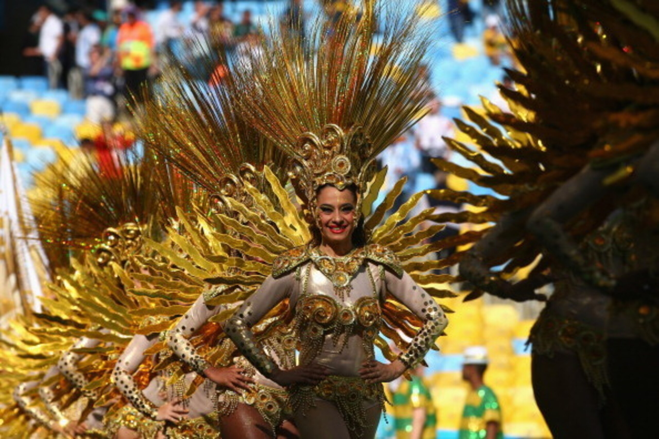 RIO DE JANEIRO, BRAZIL - JULY 13: Dancers perform during the closing ceremony prior to the 2014 FIFA World Cup Brazil Final match between Germany and Argentina at Maracana on July 13, 2014 in Rio de Janeiro, Brazil.  (Photo by Julian Finney/Getty Images)