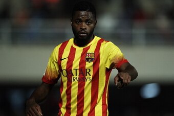 CARTAGENA, SPAIN - DECEMBER 06:  Alex Song of Barcelona reacts during the Copa del Rey, Round of 32 match between FC Cartagena and FC Barcelona at Estadio Cartagonova on December 06, 2013 in Cartagena, Spain.  (Photo by Manuel Queimadelos Alonso/Getty Ima