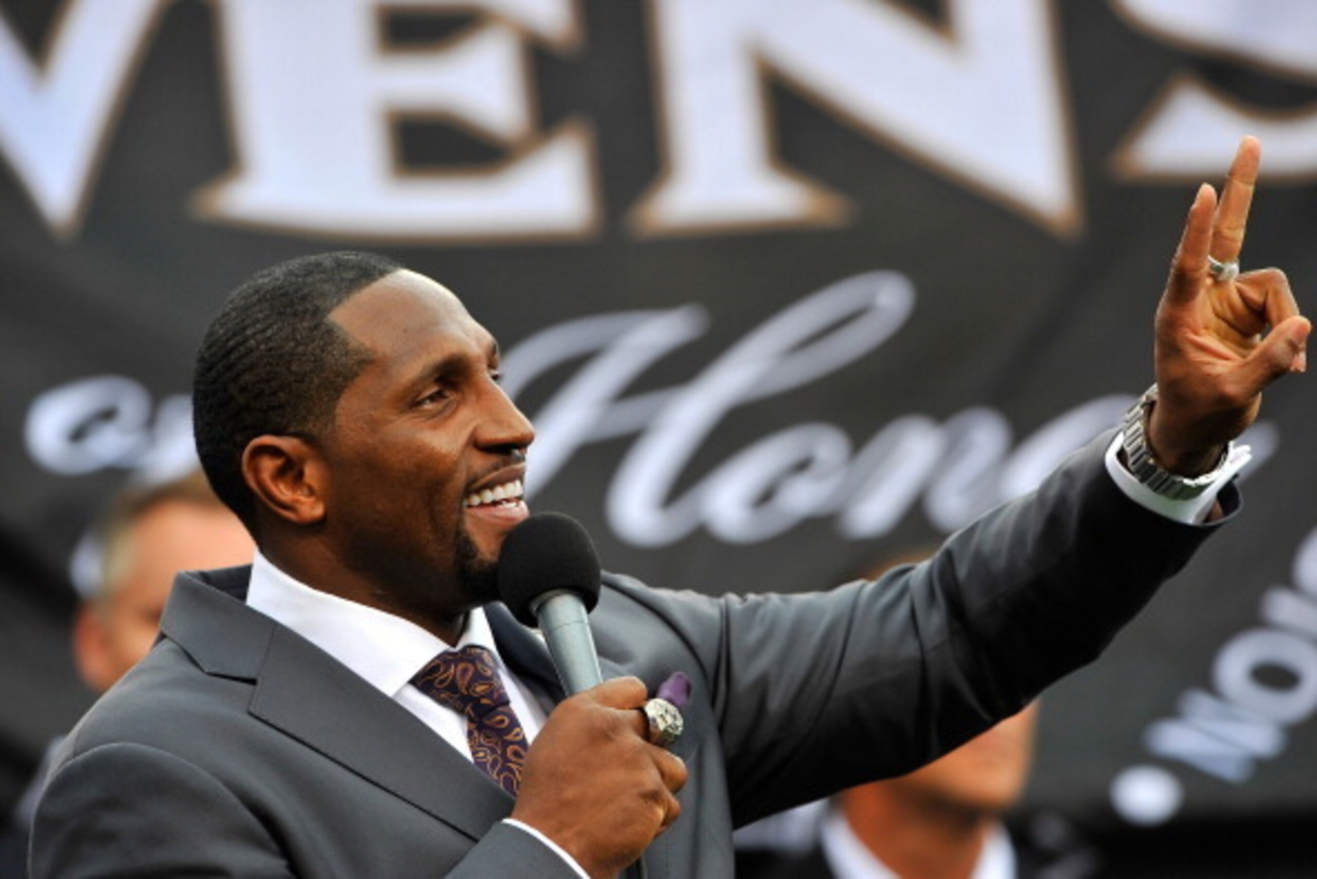 BALTIMORE, MD - SEPTEMBER 22:  Ray Lewis, former linebacker for the Baltimore Ravens, speaks as he is inducted into the Ring of Honor at halftime during the game between the Baltimore Ravens and the Houston Texans at M&T Bank Stadium on September 22, 2013