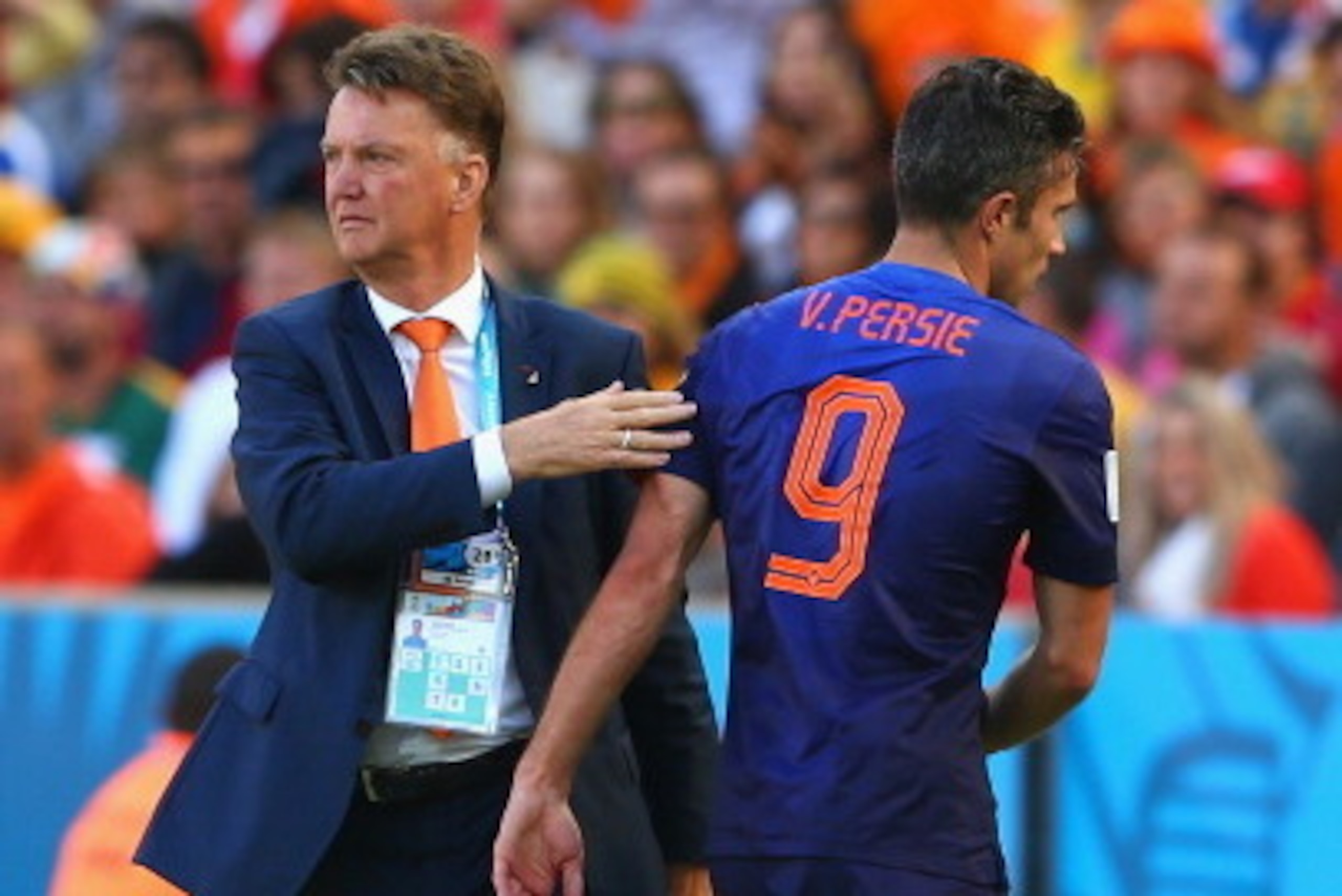 PORTO ALEGRE, BRAZIL - JUNE 18:  Robin van Persie of the Netherlands reacts with head coach Louis van Gaal as he exits the game during the 2014 FIFA World Cup Brazil Group B match between Australia and Netherlands at Estadio Beira-Rio on June 18, 2014 in 
