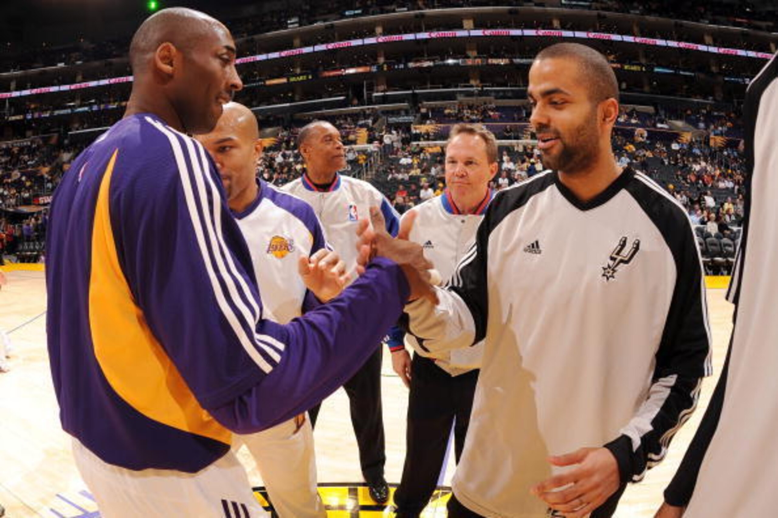 LOS ANGELES - JANUARY 25:  Kobe Bryant #24 of the Los Angeles Lakers and Tony Parker #9 of the San Antonio Spurs shake hands prior to the game at Staples Center on January 25, 2009 in Los Angeles, California. The Lakers won 99-85.  NOTE TO USER: User expr