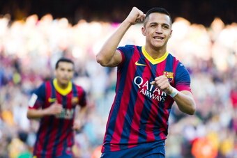 BARCELONA, SPAIN - MARCH 16: Alexis Sanchez of FC Barcelona celebrates after scoring his team's second goal during the La Liga match between FC Barcelona and CA Osasuna at Camp Nou on March 16, 2014 in Barcelona, Spain. (Photo by Alex Caparros/Getty Image