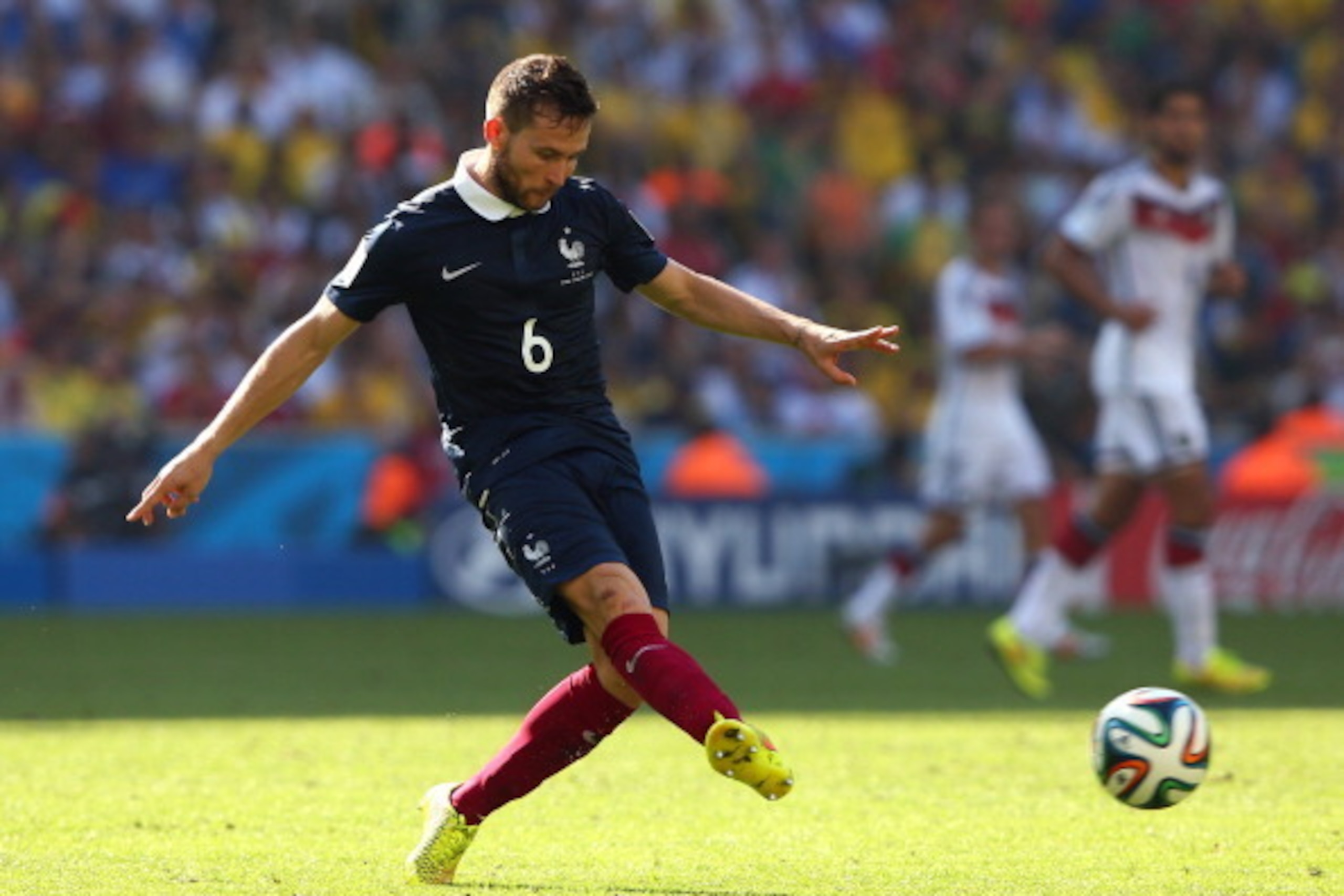 RIO DE JANEIRO, BRAZIL - JULY 04: Yohan Cabaye of France controls the ball during the 2014 FIFA World Cup Brazil Quarter Final match between France and Germany at Maracana on July 4, 2014 in Rio de Janeiro, Brazil.  (Photo by Jamie Squire/Getty Images)