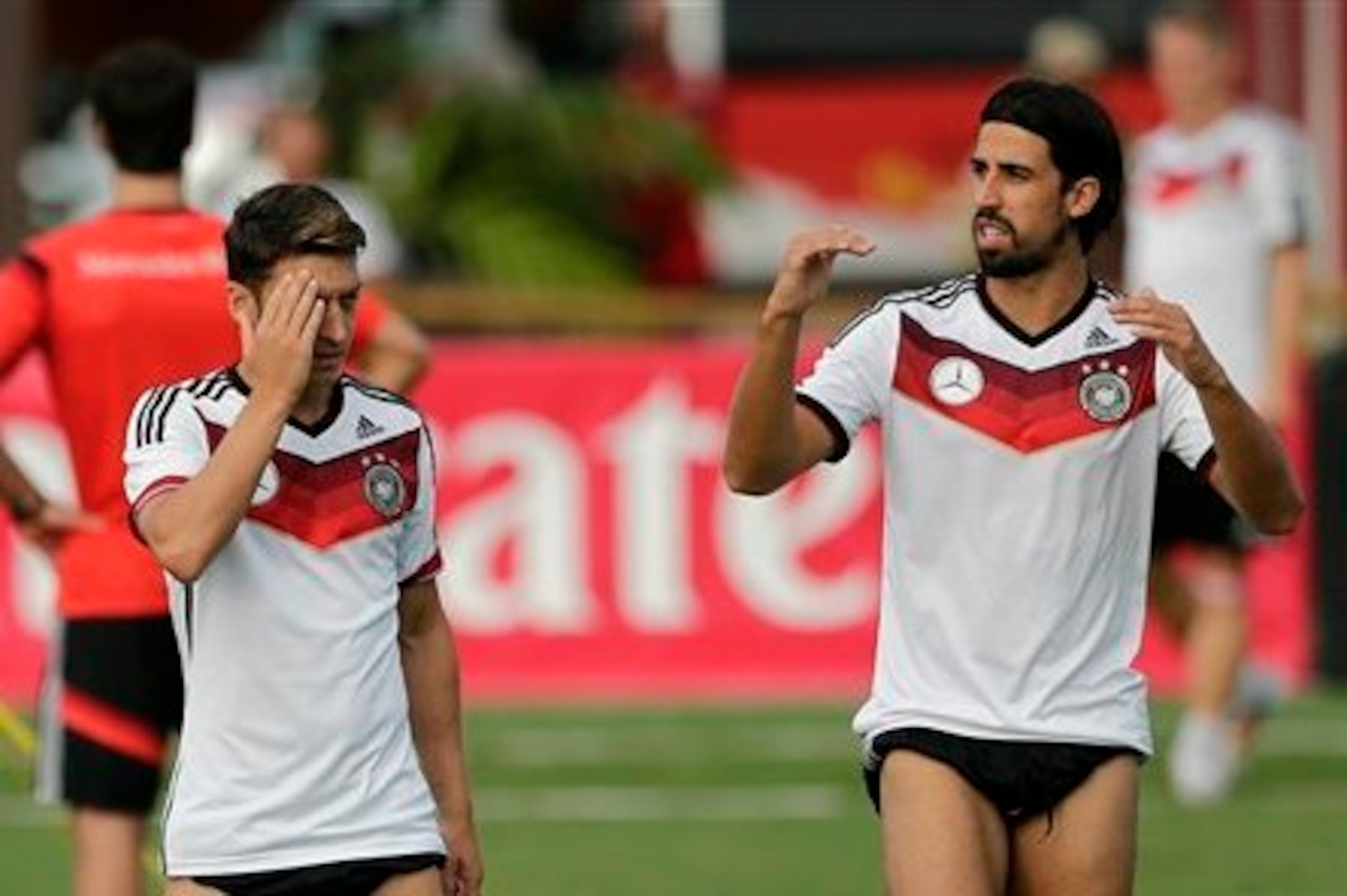 The allure of playing with friend Mesut Ozil has apparently not worked for Khedira's agent, with regards to lowering his player's wage demands.