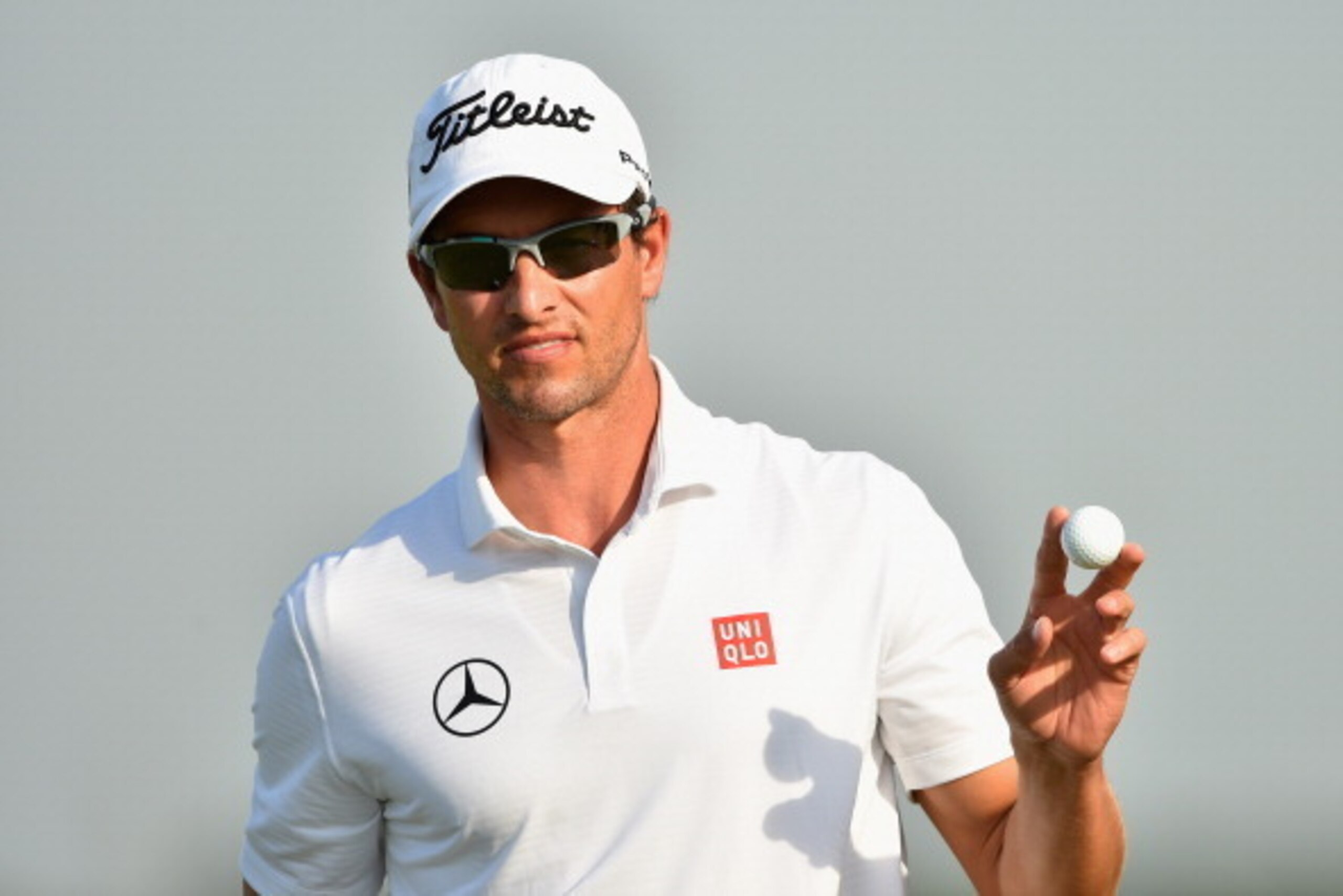 HOYLAKE, ENGLAND - JULY 17:  Adam Scott of Australia acknowledges the crowd during the first round of The 143rd Open Championship at Royal Liverpool on July 17, 2014 in Hoylake, England.  (Photo by Stuart Franklin/Getty Images)