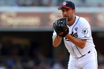 Jul 4, 2014; San Diego, CA, USA; San Diego Padres relief pitcher Huston Street (16) pitches during the ninth inning after the game at Petco Park. Mandatory Credit: Jake Roth-USA TODAY Sports