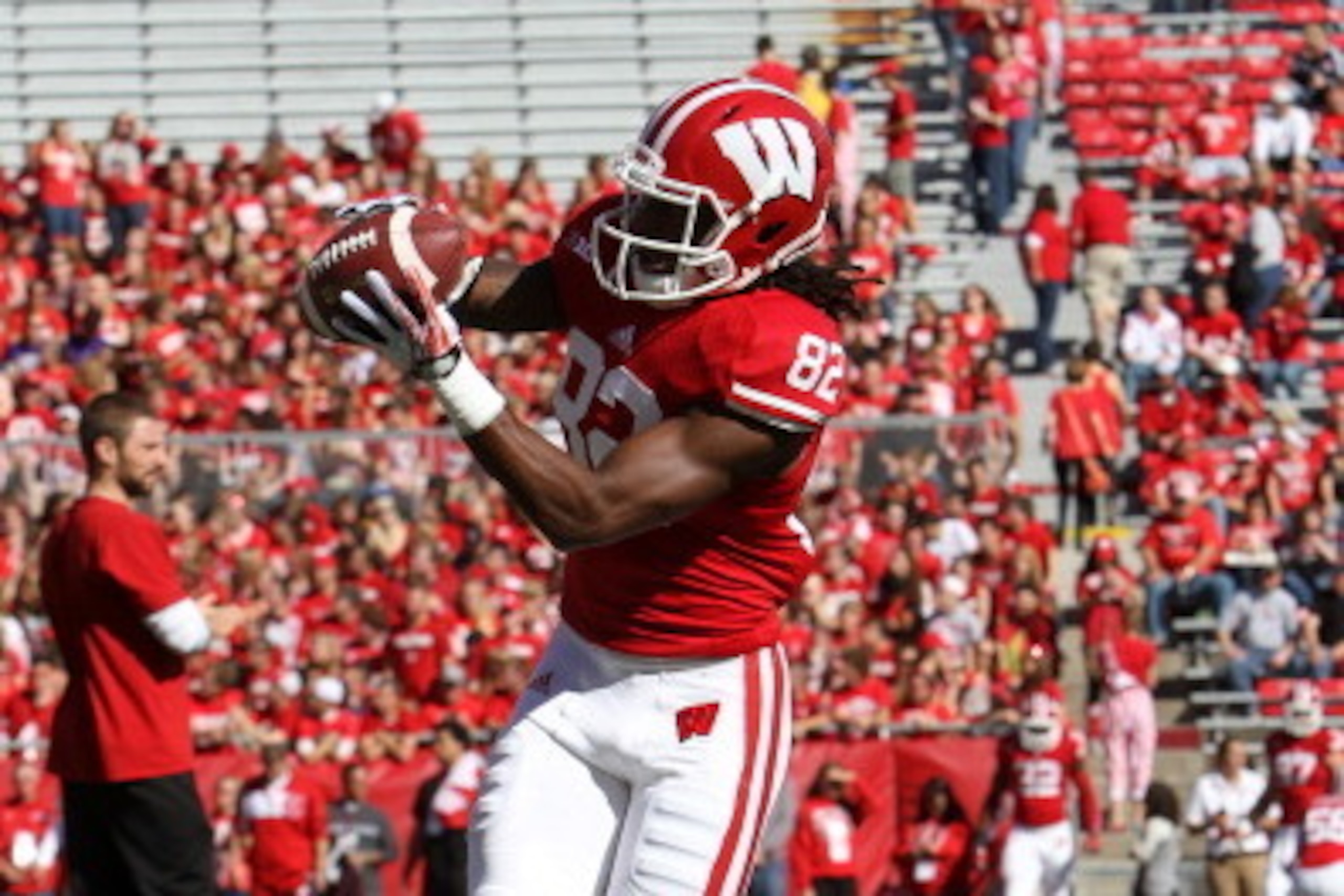 MADISON, WI - OCTOBER 12: Robert Wheelwright #82 of the Wisconsin Badgers runs through some pre game drills before the game against the Northwestern Wildcats at Camp Randall Stadium on October 12, 2013 in Madison, Wisconsin. (Photo by Mike McGinnis/Getty 