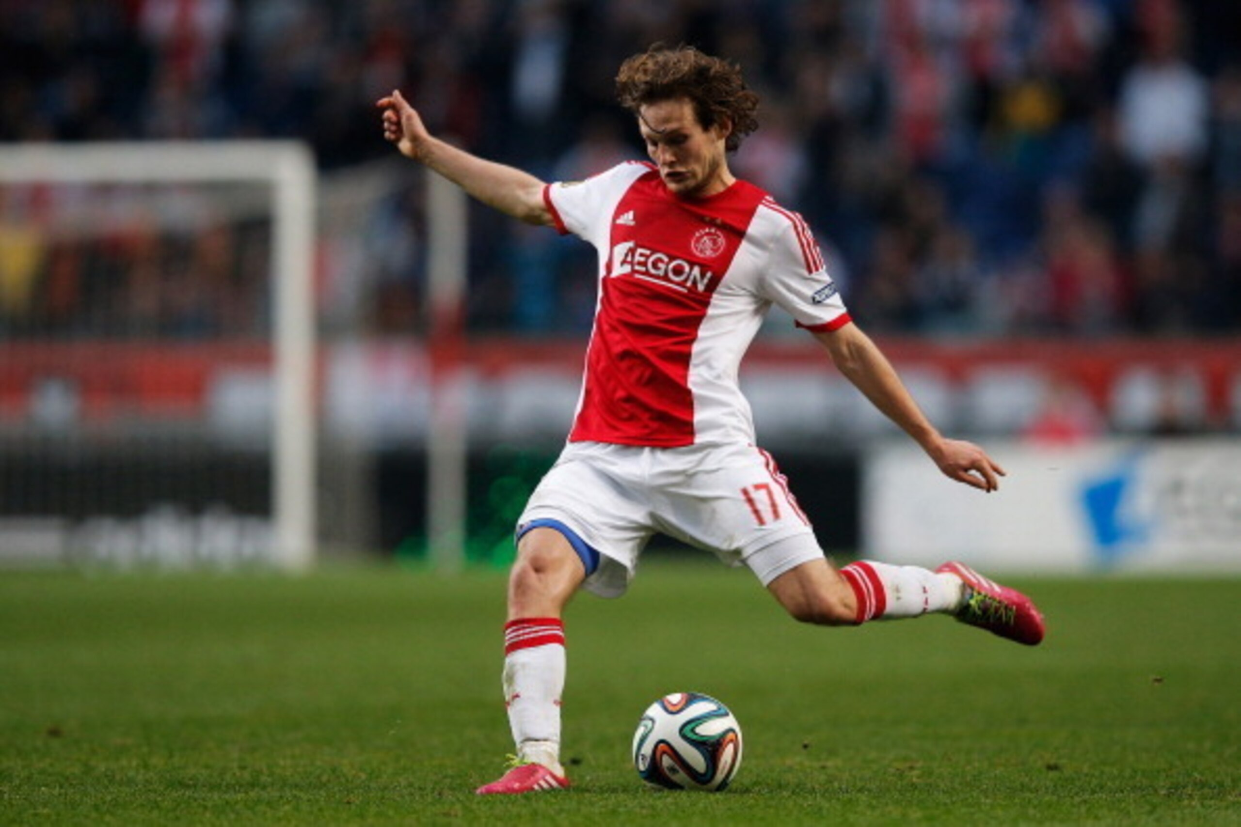 AMSTERDAM, NETHERLANDS - MARCH 09:  Daley Blind of Ajax in action during the Eredivisie match between Ajax Amsterdam and SC Cambuur Leeuwarden at Amsterdam Arena on March 9, 2014 in Amsterdam, Netherlands.  (Photo by Dean Mouhtaropoulos/Getty Images)