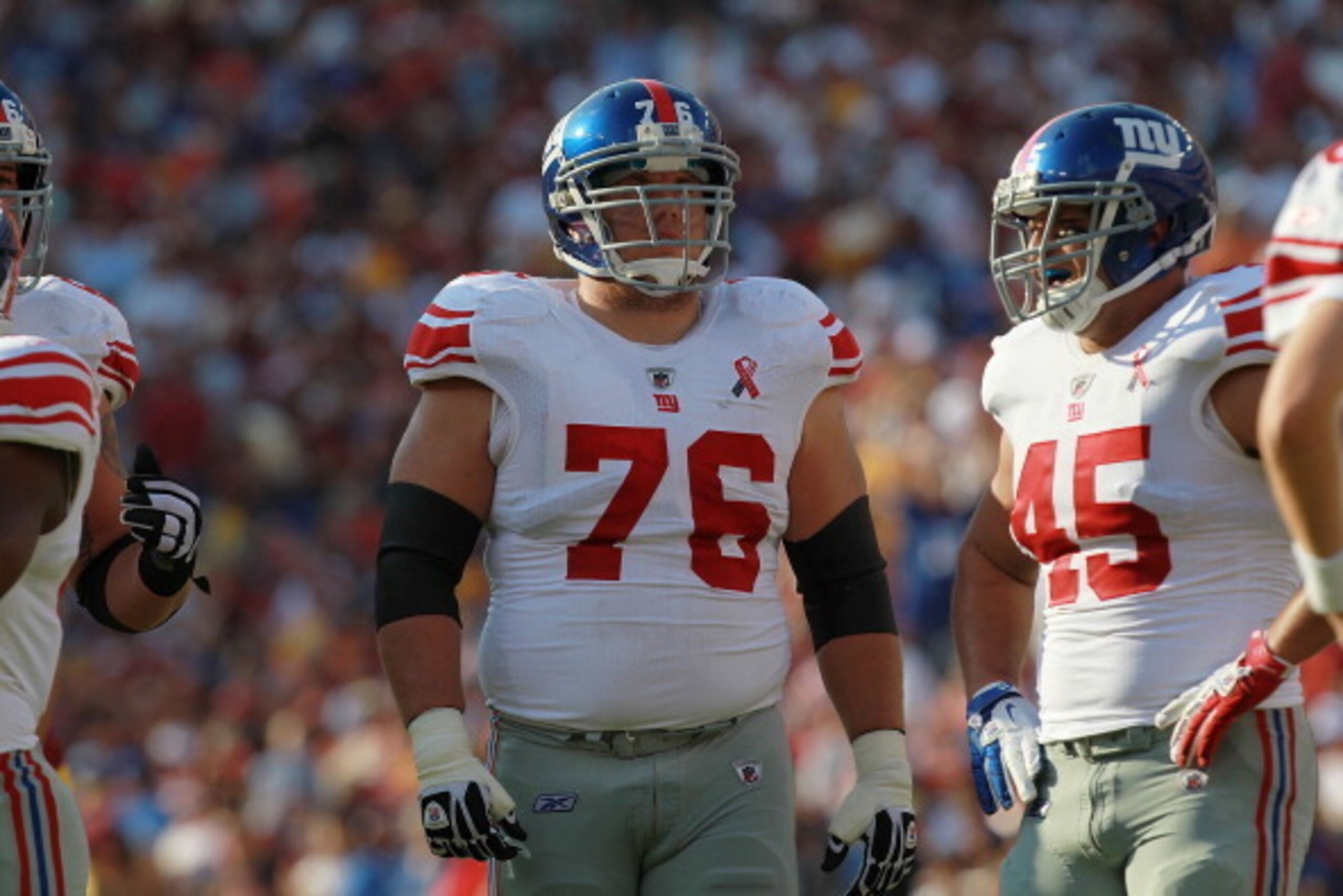 LANDOVER, MD - SEPTEMBER 11:   Chris Snee #76 of the New York Giants at FedExField on September 11, 2011 in Landover, Maryland.  (Photo by Ronald Martinez/Getty Images)