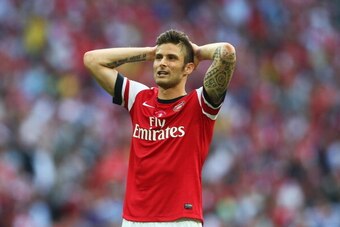 LONDON, ENGLAND - MAY 17:  Olivier Giroud of Arsenal reacts during the FA Cup with Budweiser Final match between Arsenal and Hull City at Wembley Stadium on May 17, 2014 in London, England.  (Photo by Paul Gilham/Getty Images)