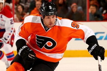 PHILADELPHIA, PA - MARCH 05:  Steve Downie #9 of the Philadelphia Flyers takes the puck in the second period against the Washington Capitals at Wells Fargo Center on March 5, 2014 in Philadelphia, Pennsylvania.  (Photo by Elsa/Getty Images)
