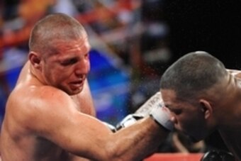 Nov 2, 2013; New York, NY, USA; Mike Perez (right) and Magomed Abdusalamov (left) box during their heavyweight US NBC Champoinship bout at The Theater at Madison Square Garden. Perez won via unanimous decision. Mandatory Credit: Joe Camporeale-USA TODAY S
