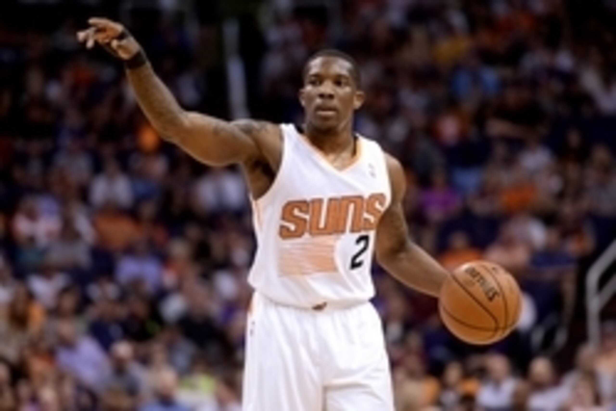 Apr 14, 2014; Phoenix, AZ, USA; Phoenix Suns guard Eric Bledsoe (2) dribbles against the Memphis Grizzlies during the first half at US Airways Center. Mandatory Credit: Joe Camporeale-USA TODAY Sports Apr 14, 2014; Phoenix, AZ, USA; Phoenix Suns guard Eric Bledsoe (2) dribbles against the Memphis Grizzlies during the first half at US Airways Center. Mandatory Credit: Joe Camporeale-USA TODAY Sports