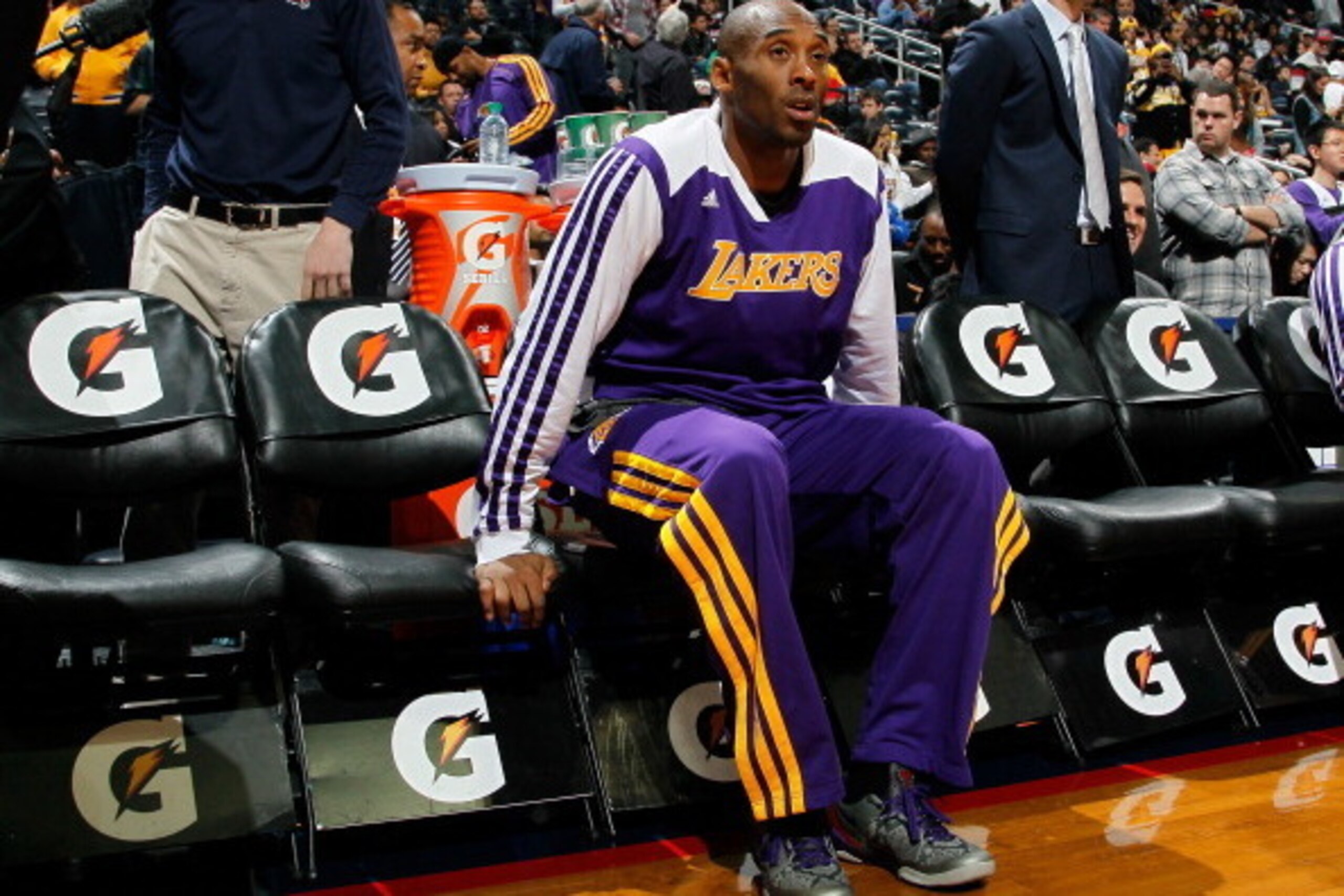 ATLANTA, GA - DECEMBER 16:  Kobe Bryant #24 of the Los Angeles Lakers against the Atlanta Hawks at Philips Arena on December 16, 2013 in Atlanta, Georgia.  NOTE TO USER: User expressly acknowledges and agrees that, by downloading and or using this photogr