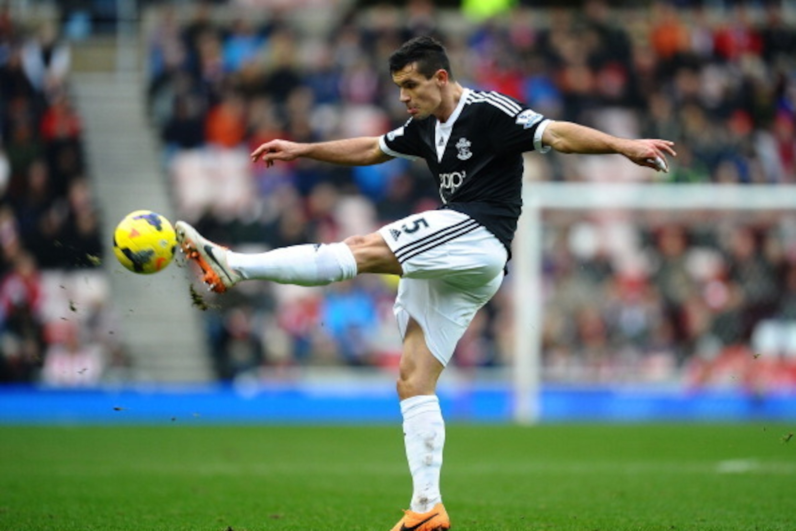 SUNDERLAND, ENGLAND - JANUARY 18: Dejan Lovren of Southampton in action during the Barclays Premier League match between Sunderland and Southampton at Stadium of Light on January 18, 2014 in Sunderland, England. (Photo by Laurence Griffiths/Getty Images) SUNDERLAND, ENGLAND - JANUARY 18: Dejan Lovren of Southampton in action during the Barclays Premier League match between Sunderland and Southampton at Stadium of Light on January 18, 2014 in Sunderland, England. (Photo by Laurence Griffiths/Getty Images)