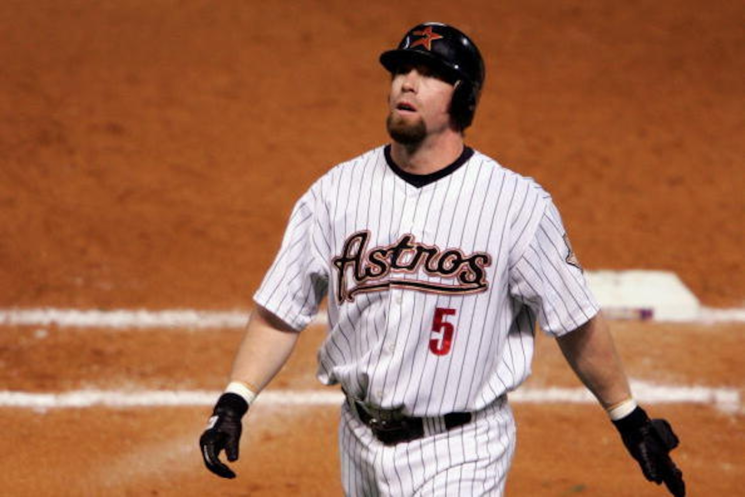 HOUSTON - OCTOBER 25:  Pinch hitter Jeff Bagwell #5 of the Houston Astros reacts after poping out to the Chicago White Sox during the seventh inning of Game Three of the 2005 Major League Baseball World Series at Minute Maid Park on October 25, 2005 in Ho