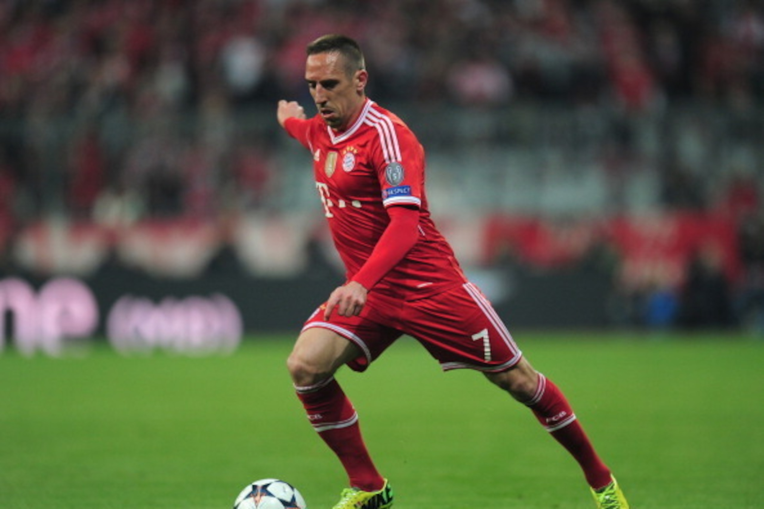 MUNICH, GERMANY - APRIL 09:  Franck Ribery of FC Bayern Muenchen in action during the UEFA Champions League Quarter Final second leg match between FC Bayern Muenchen and Manchester United at Allianz Arena on April 9, 2014 in Munich, Germany.  (Photo by Sh