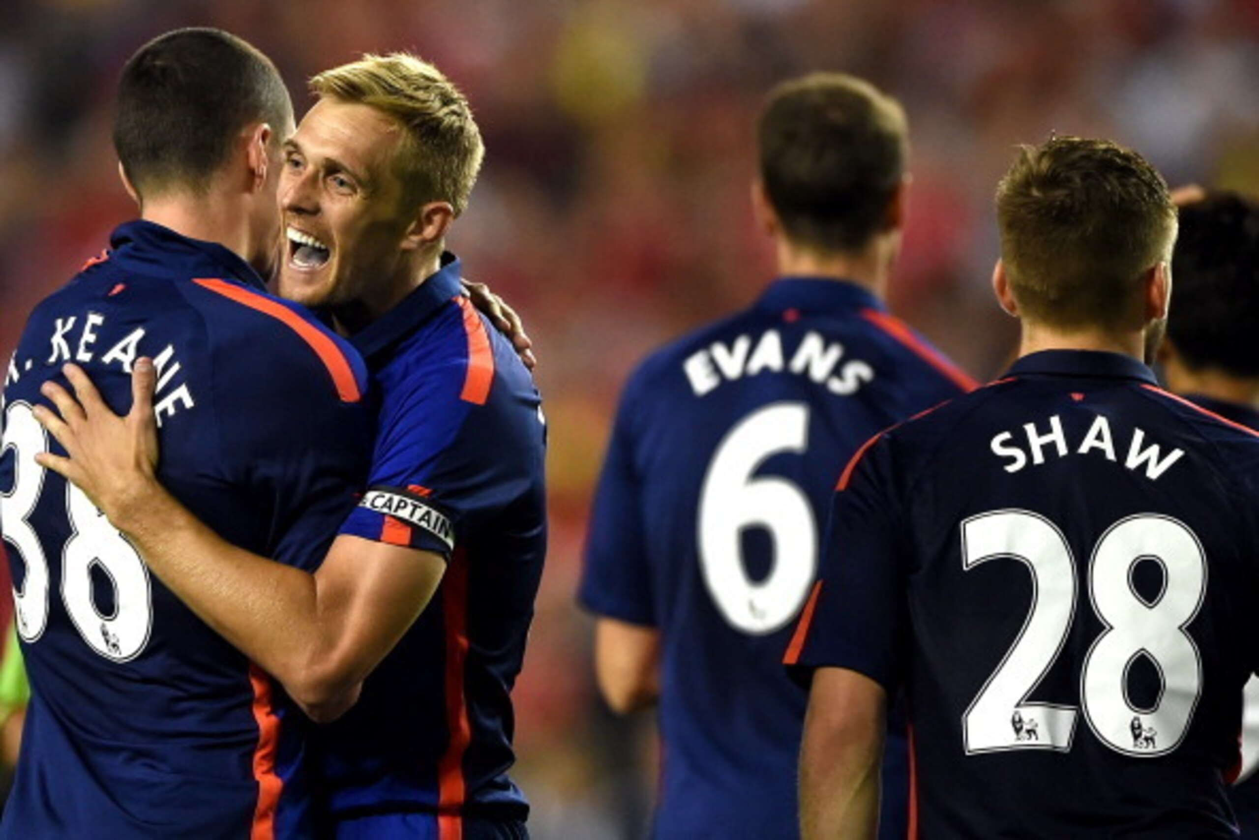 LANDOVER, MD - JULY 29: Darren Fletcher #24 of Manchester United celebrates with teammates after scoring the game-winning goal in penalty shootouts against Inter Milan during their match in the International Champions Cup 2014 at FedExField on July 29, 20 LANDOVER, MD - JULY 29: Darren Fletcher #24 of Manchester United celebrates with teammates after scoring the game-winning goal in penalty shootouts against Inter Milan during their match in the International Champions Cup 2014 at FedExField on July 29, 20
