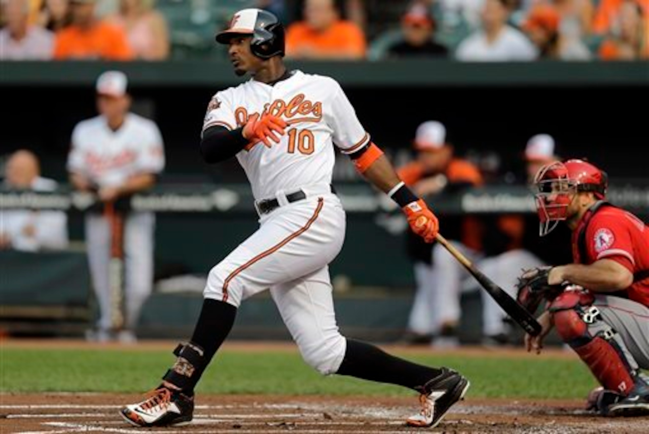 Adam Jones' two-run homer in the bottom of the first opened the scoring against Garrett Richards.
