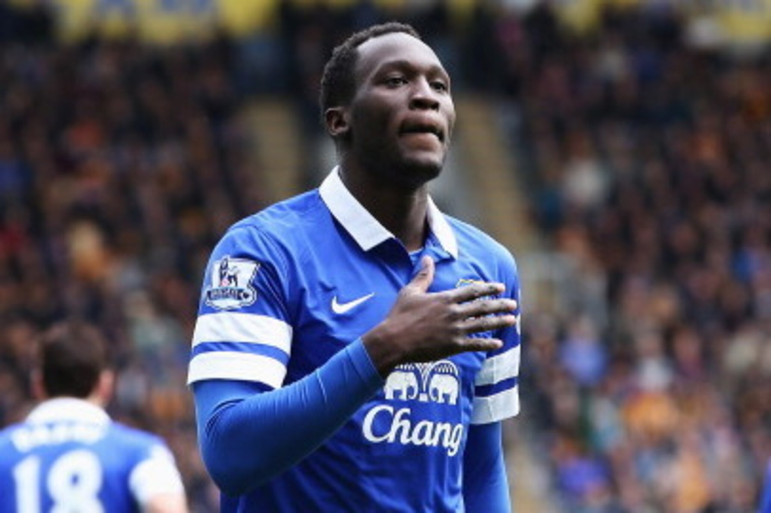 HULL, ENGLAND - MAY 11:  Romelu Lukaku of Everton celebrates his goal during the Barclays Premier League match between Hull City and Everton at KC Stadium on May 11, 2014 in Hull, England.  (Photo by Jan Kruger/Getty Images)