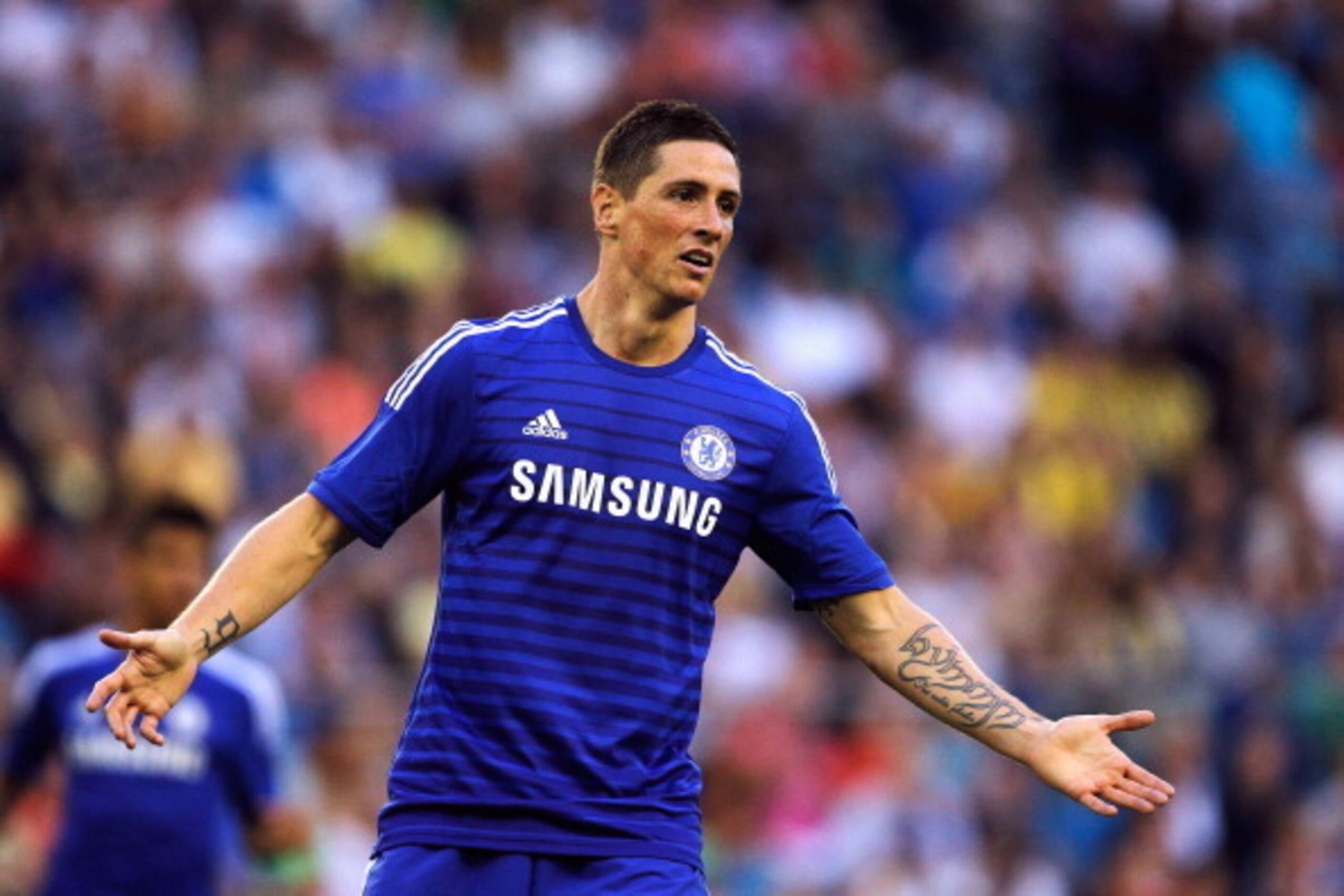 ARNHEM, NETHERLANDS - JULY 30:  Fernando Torres of Chelsea in action during the pre season friendly match between Vitesse Arnhem and Chelsea at the Gelredome Stadium on July 30, 2014 in Arnhem, Netherlands.  (Photo by Dean Mouhtaropoulos/Getty Images)