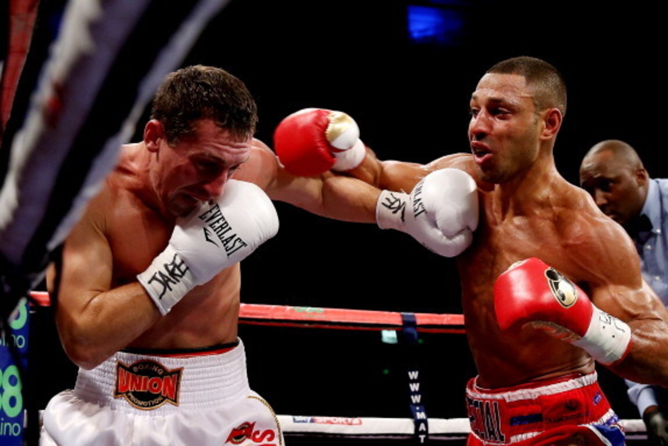 SHEFFIELD, ENGLAND - OCTOBER 26: Kell Brook (R) in action with Vyacheslav Senchenko during their Final Eliminator for the IBF World Welterweight Championship bout at Motorpoint Arena on October 26, 2013 in Sheffield, England. (Photo by Scott Heavey/Gett SHEFFIELD, ENGLAND - OCTOBER 26: Kell Brook (R) in action with Vyacheslav Senchenko during their Final Eliminator for the IBF World Welterweight Championship bout at Motorpoint Arena on October 26, 2013 in Sheffield, England. (Photo by Scott Heavey/Gett