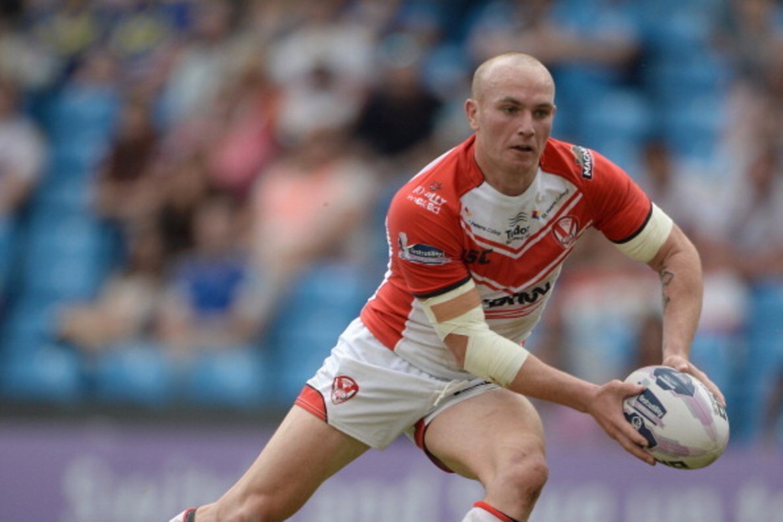 MANCHESTER, ENGLAND - MAY 18: Luke Walsh of St Helens in action during the Super League match between Warrington Wolves and St Helens at Etihad Stadium on May 18, 2014 in Manchester, England. (Photo by Gareth Copley/Getty Images) MANCHESTER, ENGLAND - MAY 18: Luke Walsh of St Helens in action during the Super League match between Warrington Wolves and St Helens at Etihad Stadium on May 18, 2014 in Manchester, England. (Photo by Gareth Copley/Getty Images)