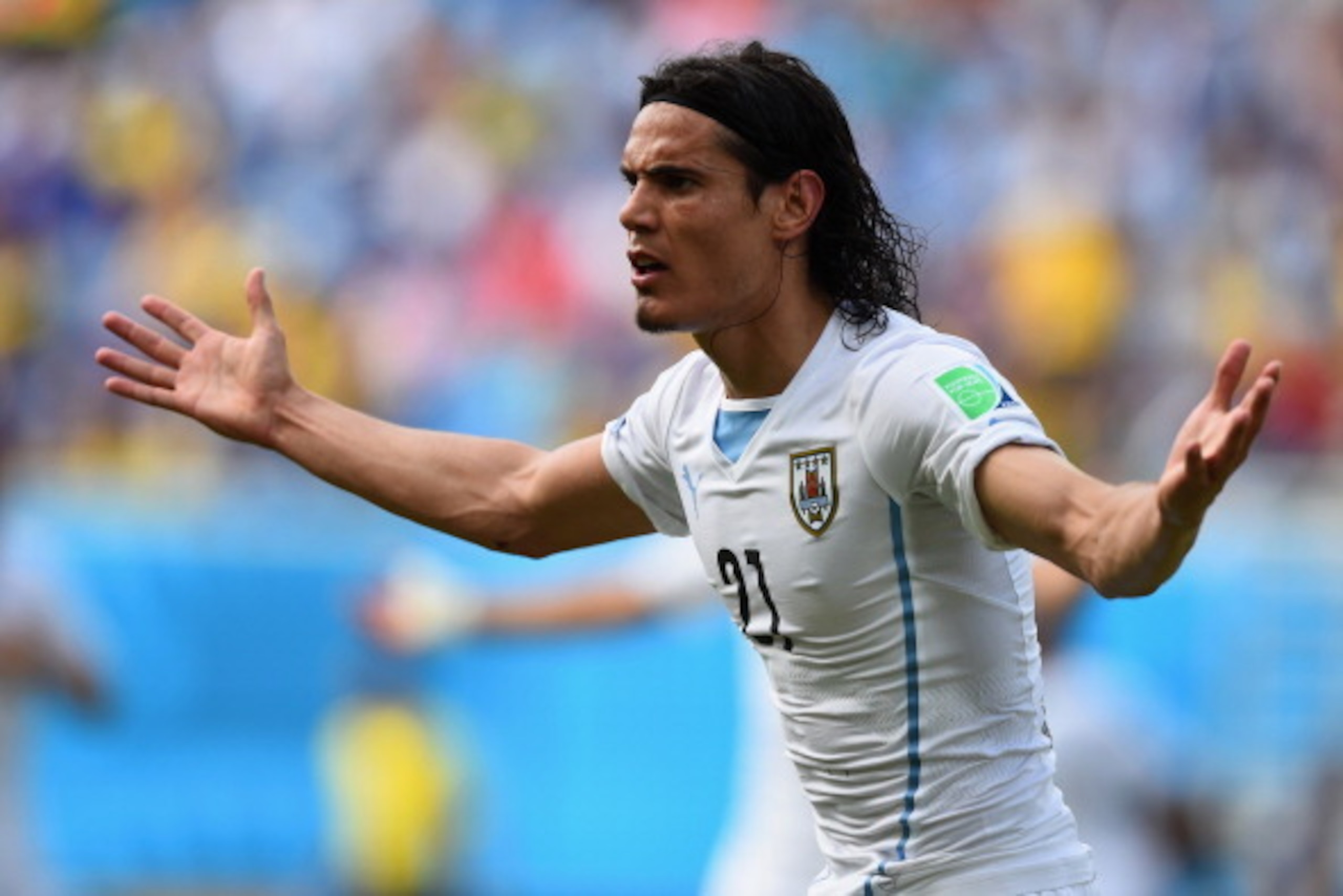 NATAL, BRAZIL - JUNE 24:  Edinson Cavani of Uruguay reacts during the 2014 FIFA World Cup Brazil Group D match between Italy and Uruguay at Estadio das Dunas on June 24, 2014 in Natal, Brazil.  (Photo by Matthias Hangst/Getty Images)
