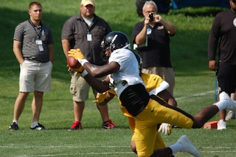 Martavis Bryant makes a spectacular touchdown reception during red-zone drills.