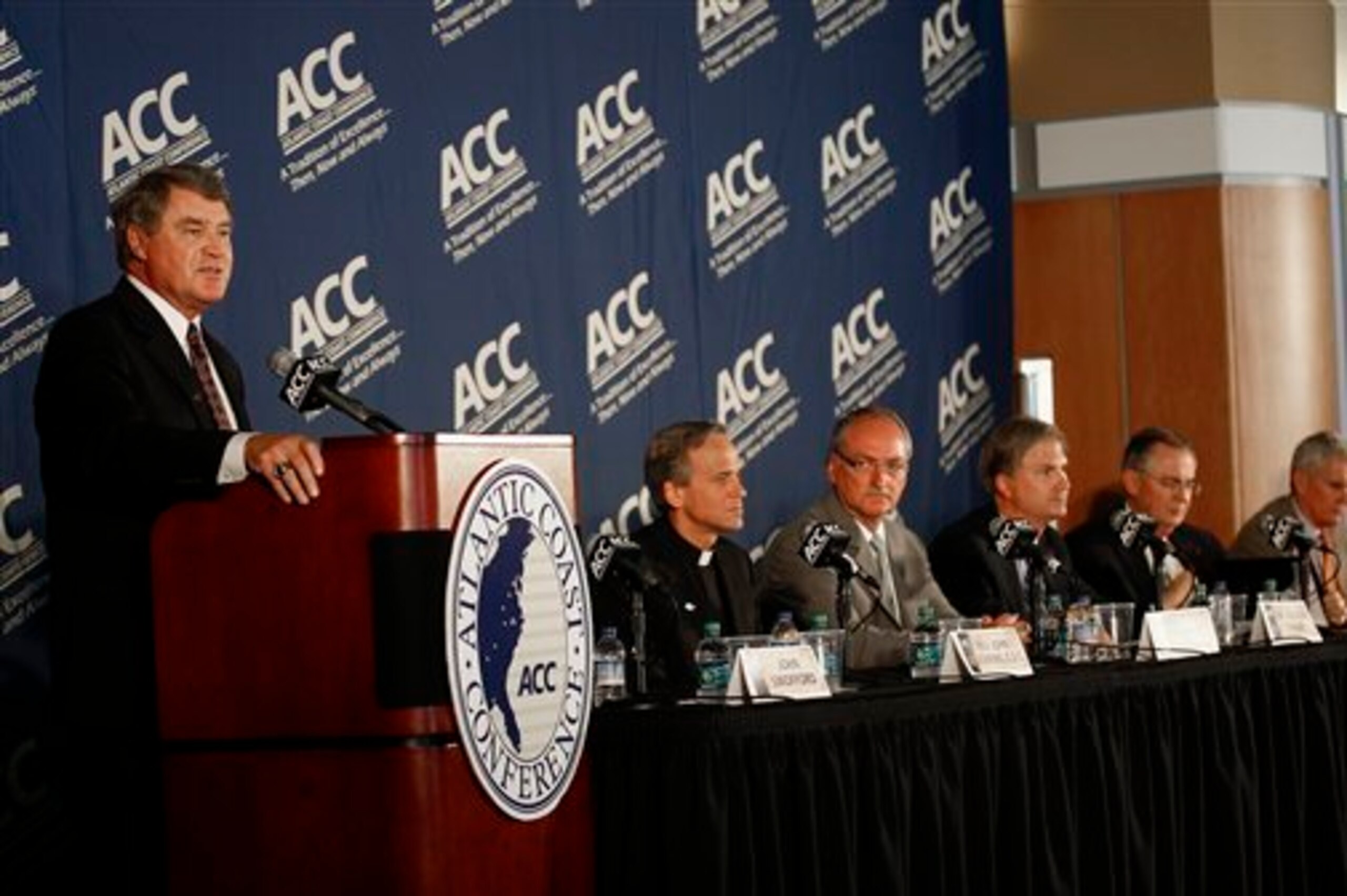 ACC Commissioner John Swofford welcomes Notre Dame in a 2012 press conference. ACC Commissioner John Swofford welcomes Notre Dame in a 2012 press conference.