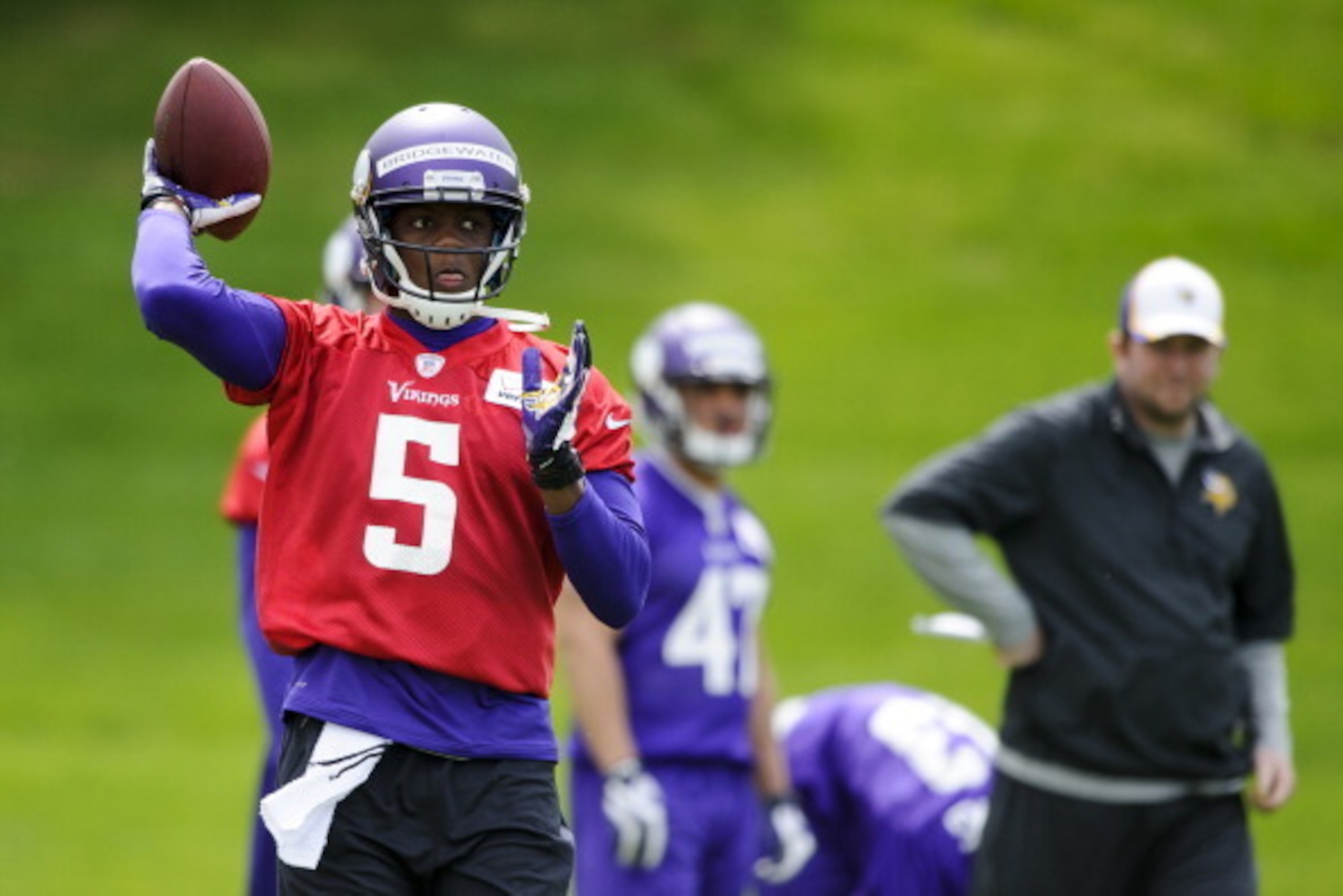 EDEN PRAIRIE, MN - MAY 16: Teddy Bridgewater #5 of the Minnesota Vikings runs a drill during rookie minicamp on May 16, 2014 at Winter Park in Eden Prairie, Minnesota. (Photo by Hannah Foslien/Getty Images)