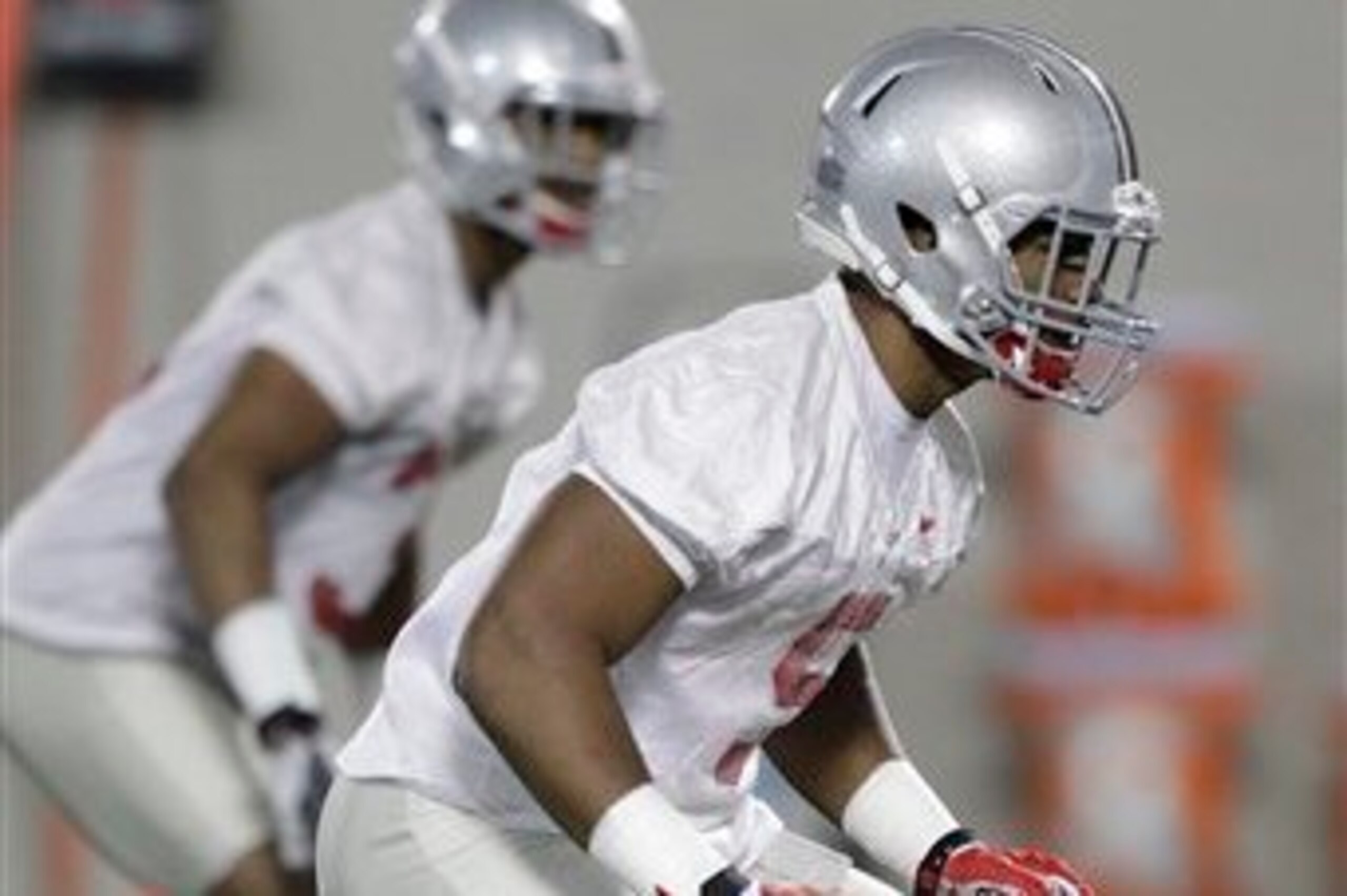 Freshman Raekwon McMillan (5) is already practicing with the Ohio State veterans.