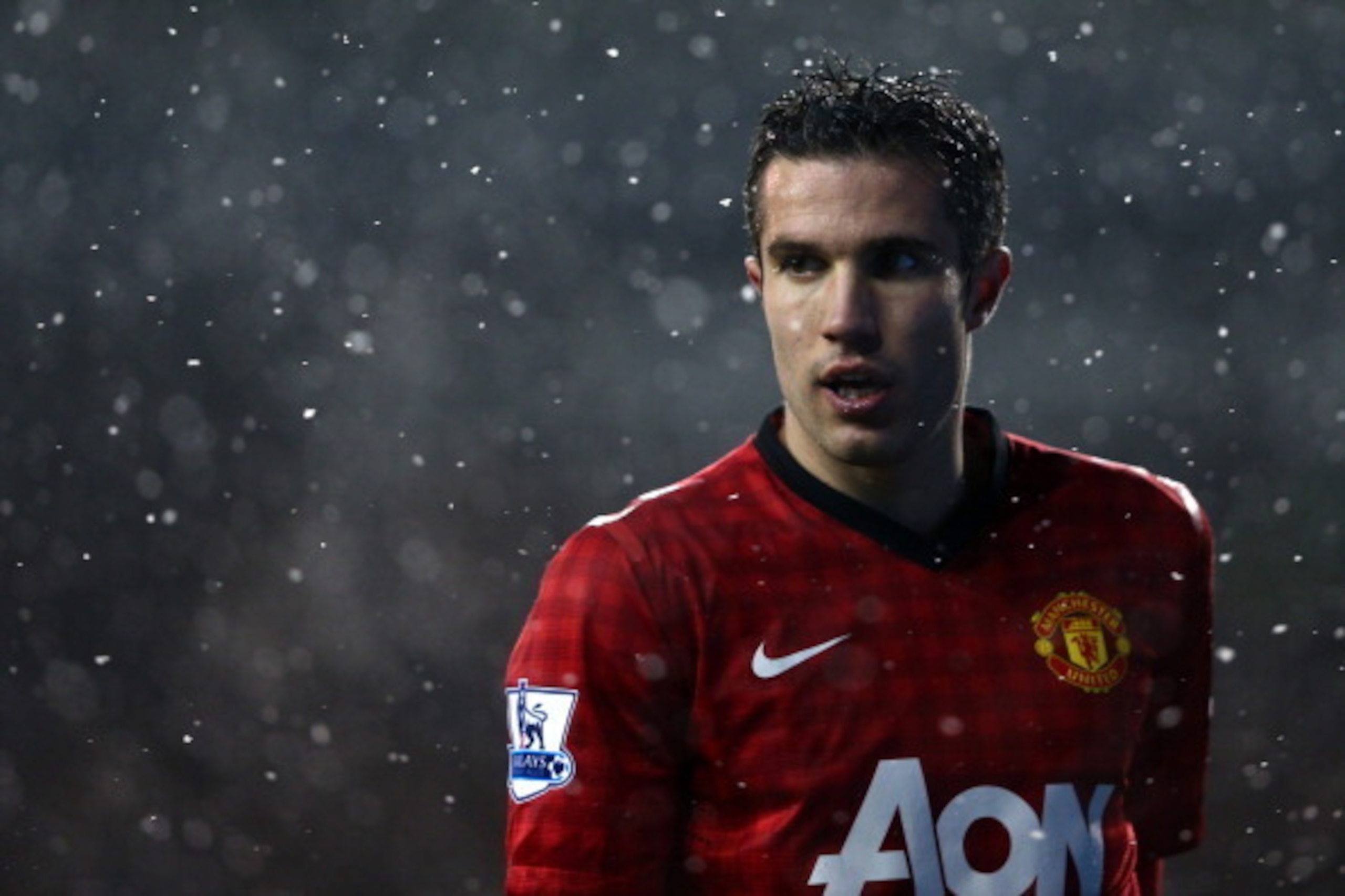 LONDON, ENGLAND - JANUARY 20: Robin van Persie of Manchester United looks on during the Barclays Premier League match between Tottenham Hotspur and Manchester United at White Hart Lane on January 20, 2013 in London, England.  (Photo by Clive Mason/Getty I