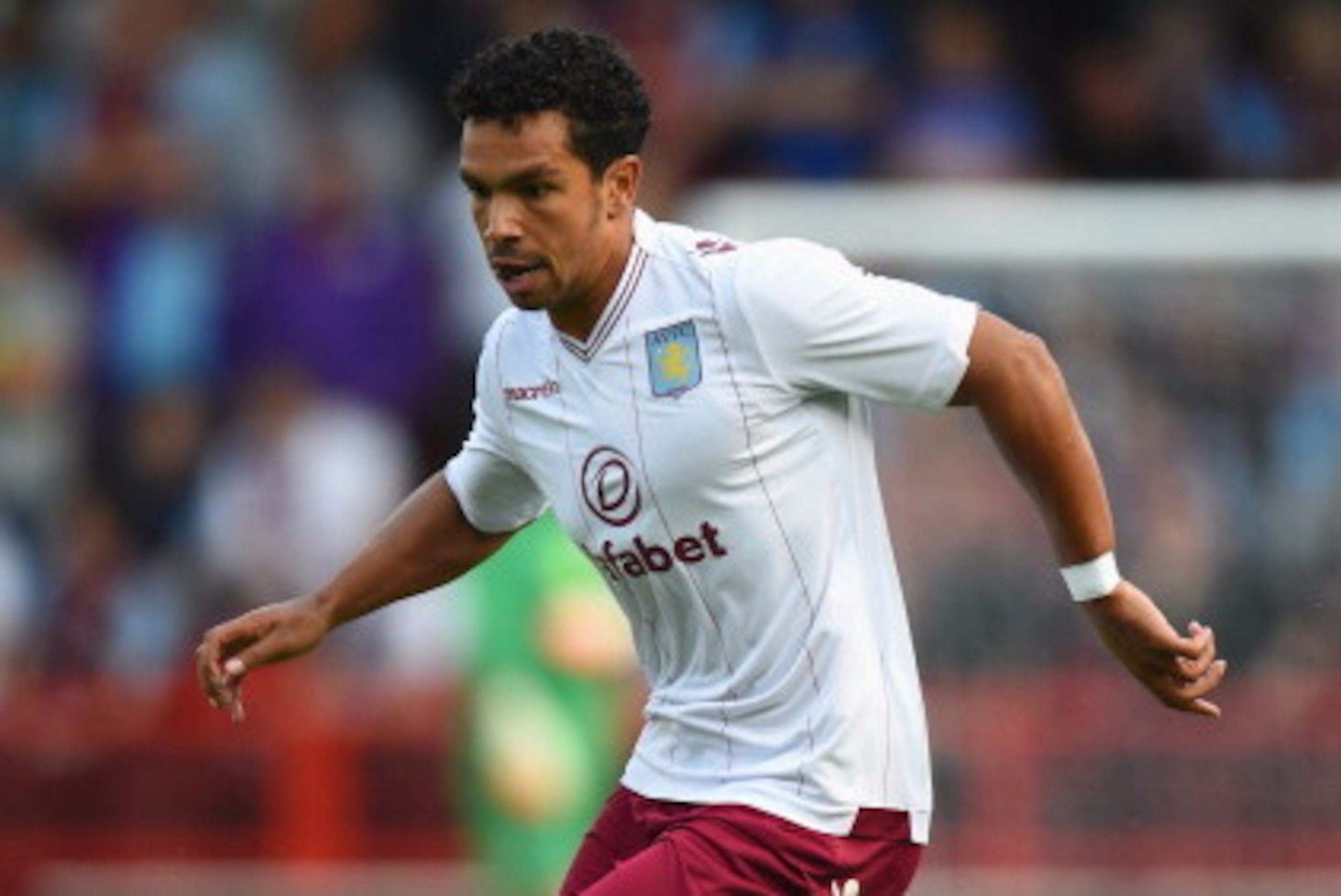 WALSALL, ENGLAND - AUGUST 05:  Aston Villa player Kieran Richardson in action during the Pre-Season Friendly between Walsall v Aston Villa at Banks' Stadium on August 5, 2014 in Walsall, England.  (Photo by Stu Forster/Getty Images)