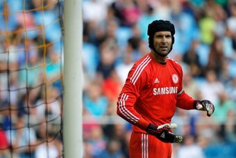 ARNHEM, NETHERLANDS - JULY 30:  Goalkeeper, Petr Cech of Chelsea looks on during the pre season friendly match between Vitesse Arnhem and Chelsea at the Gelredome Stadium on July 30, 2014 in Arnhem, Netherlands.  (Photo by Dean Mouhtaropoulos/Getty Images