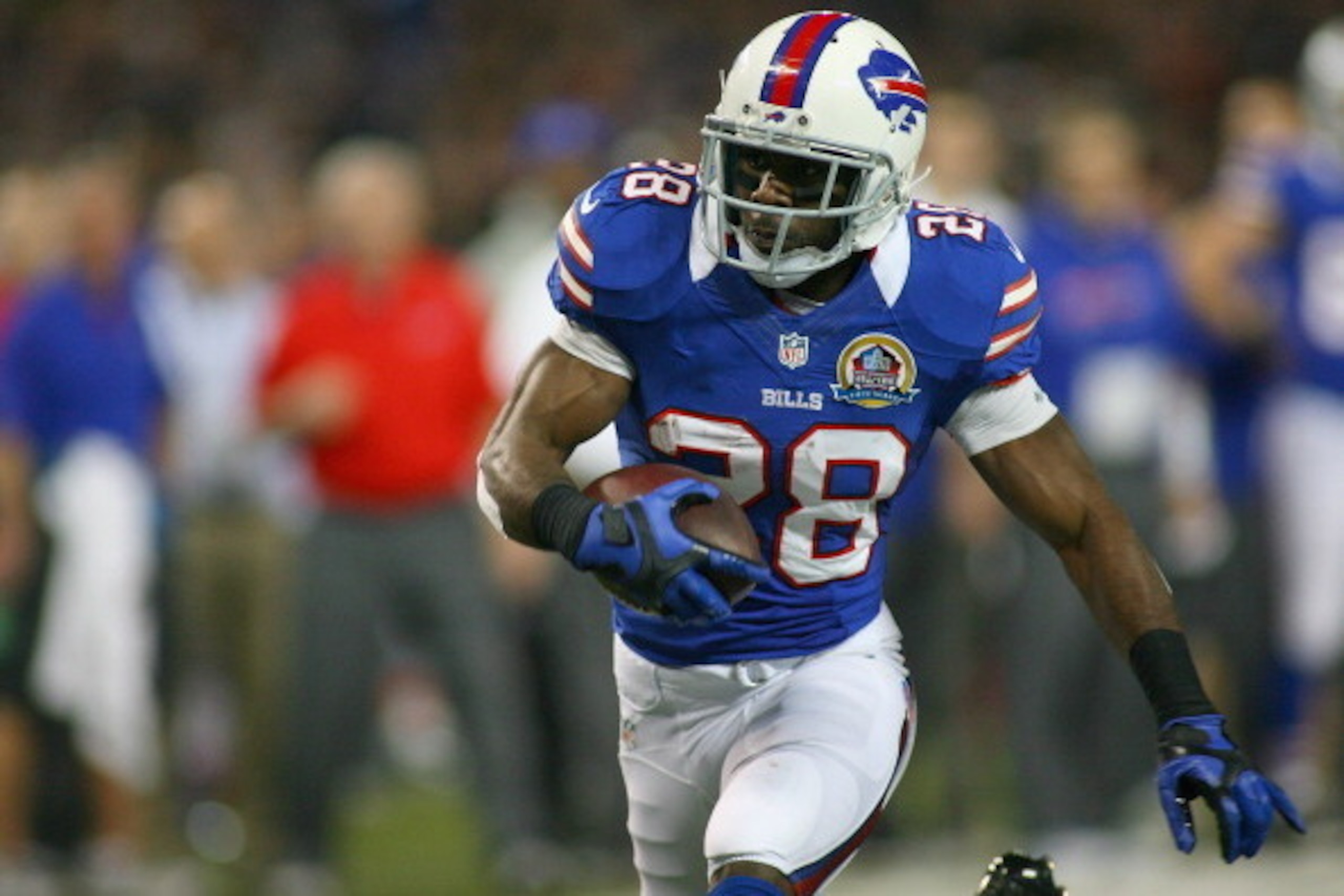 TORONTO, ON - DECEMBER 16:  C.J. Spiller #28 of the Buffalo Bills runs against the Seattle Seahawks at Rogers Centre on December 16, 2012 in Toronto, Ontario, Canada.  (Photo by Rick Stewart/Getty Images)