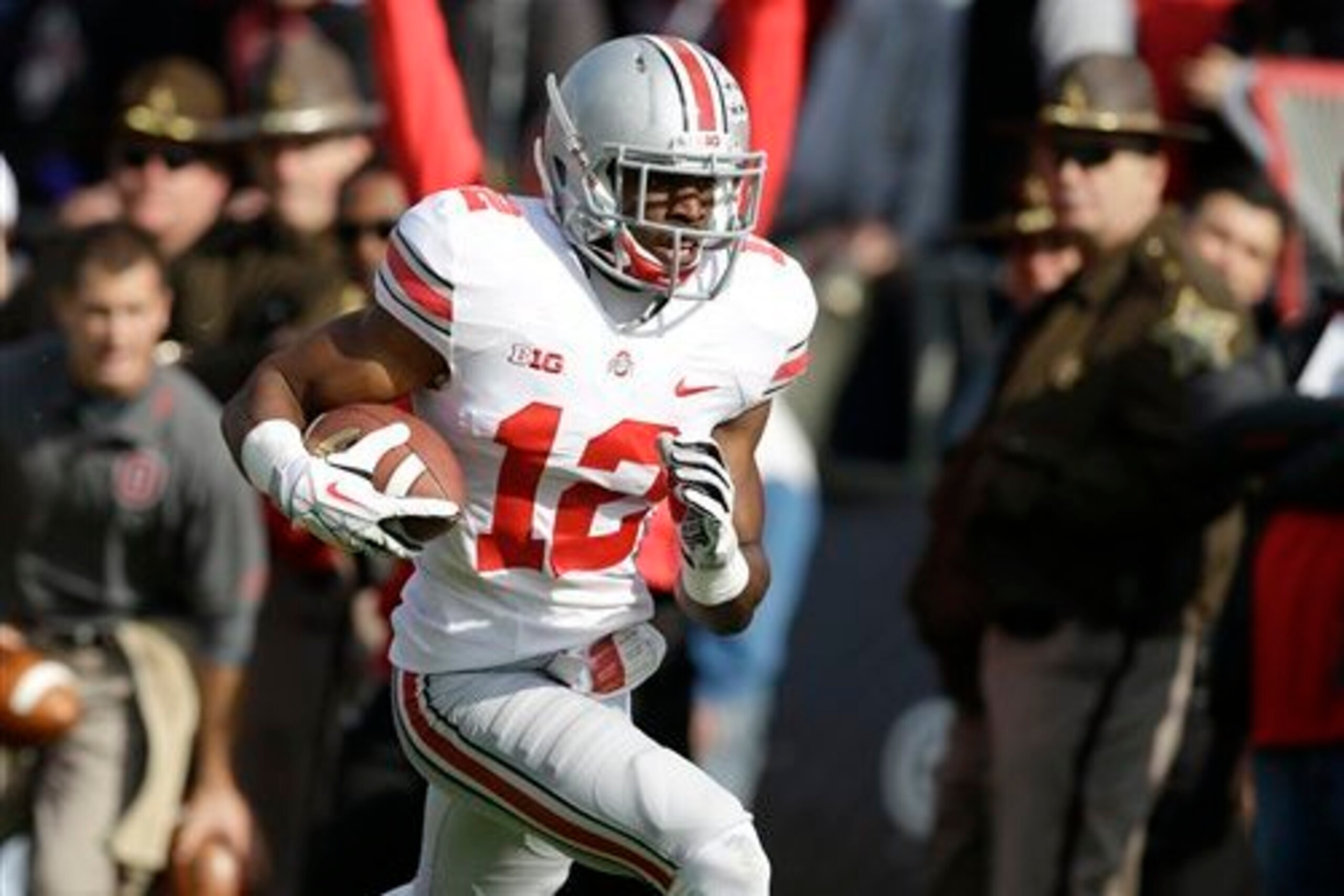Doran Grant is the Buckeyes' only returning starter in the secondary in 2014. Doran Grant is the Buckeyes' only returning starter in the secondary in 2014.
