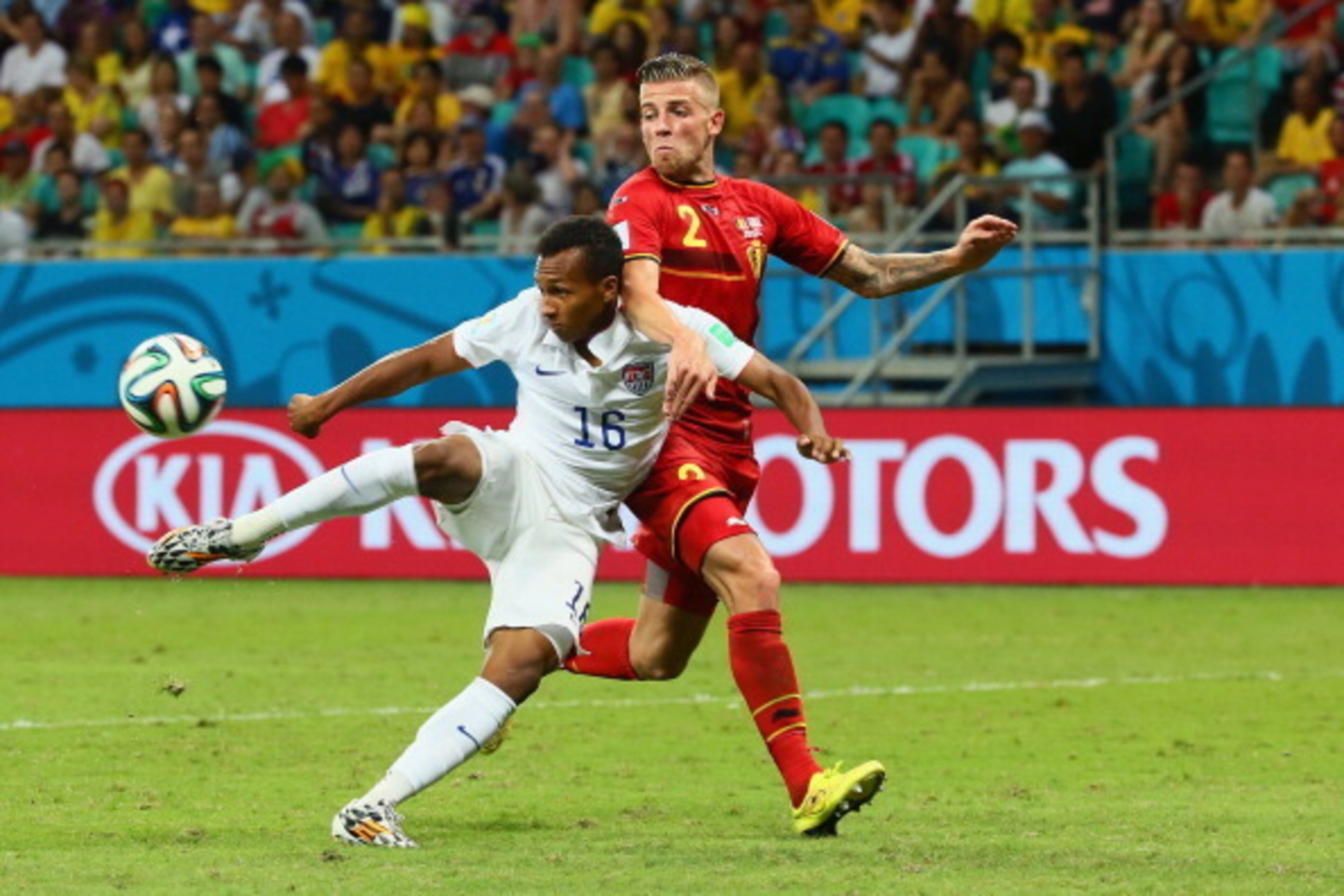 SALVADOR, BRAZIL - JULY 01: Julian Green of the United States scores his team's first goal in extra time against Toby Alderweireld of Belgium during the 2014 FIFA World Cup Brazil Round of 16 match between Belgium and the United States at Arena Fonte Nova SALVADOR, BRAZIL - JULY 01: Julian Green of the United States scores his team's first goal in extra time against Toby Alderweireld of Belgium during the 2014 FIFA World Cup Brazil Round of 16 match between Belgium and the United States at Arena Fonte Nova