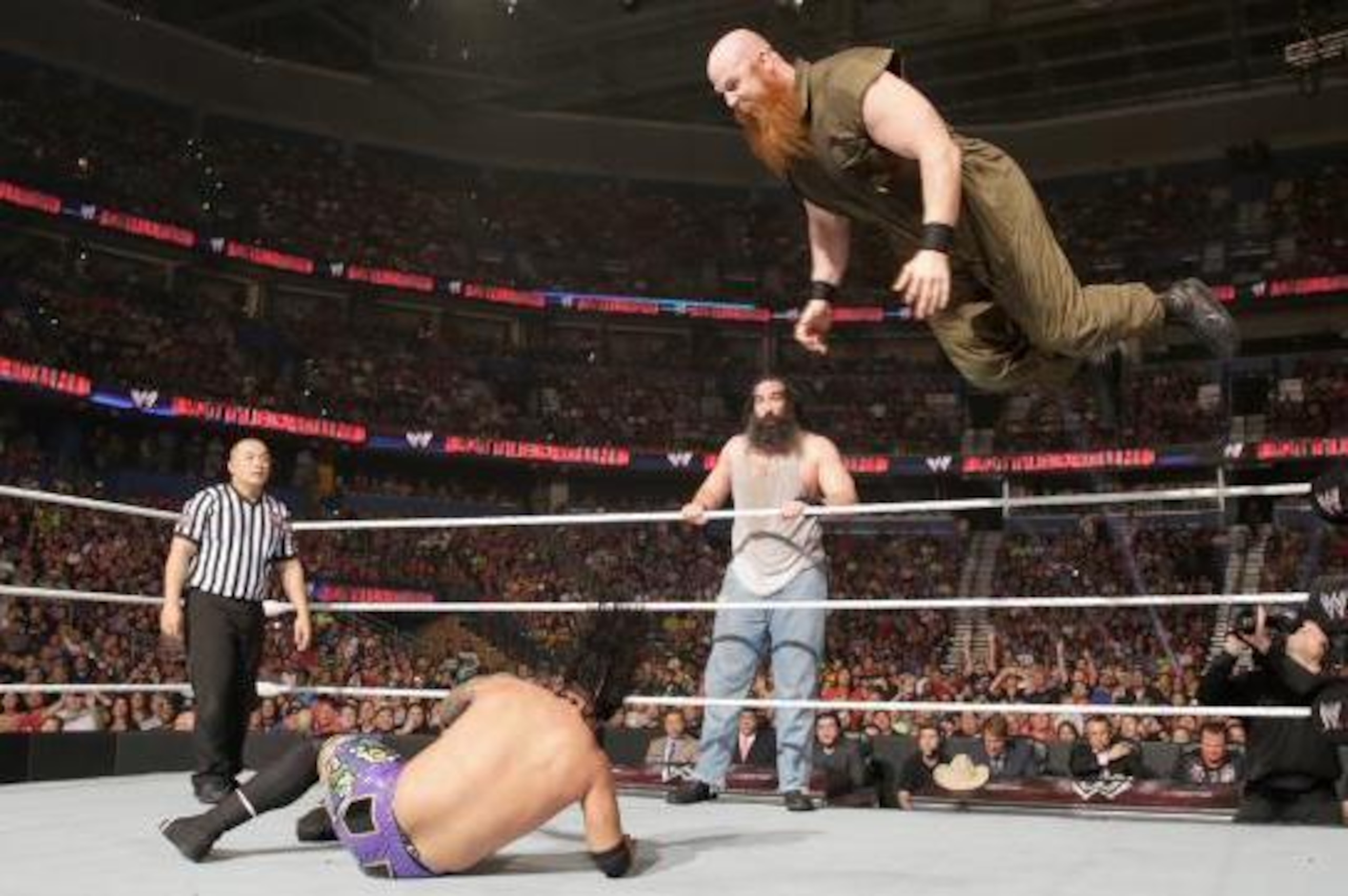 Erick Rowan dives from the top rope at Battleground. Erick Rowan dives from the top rope at Battleground.