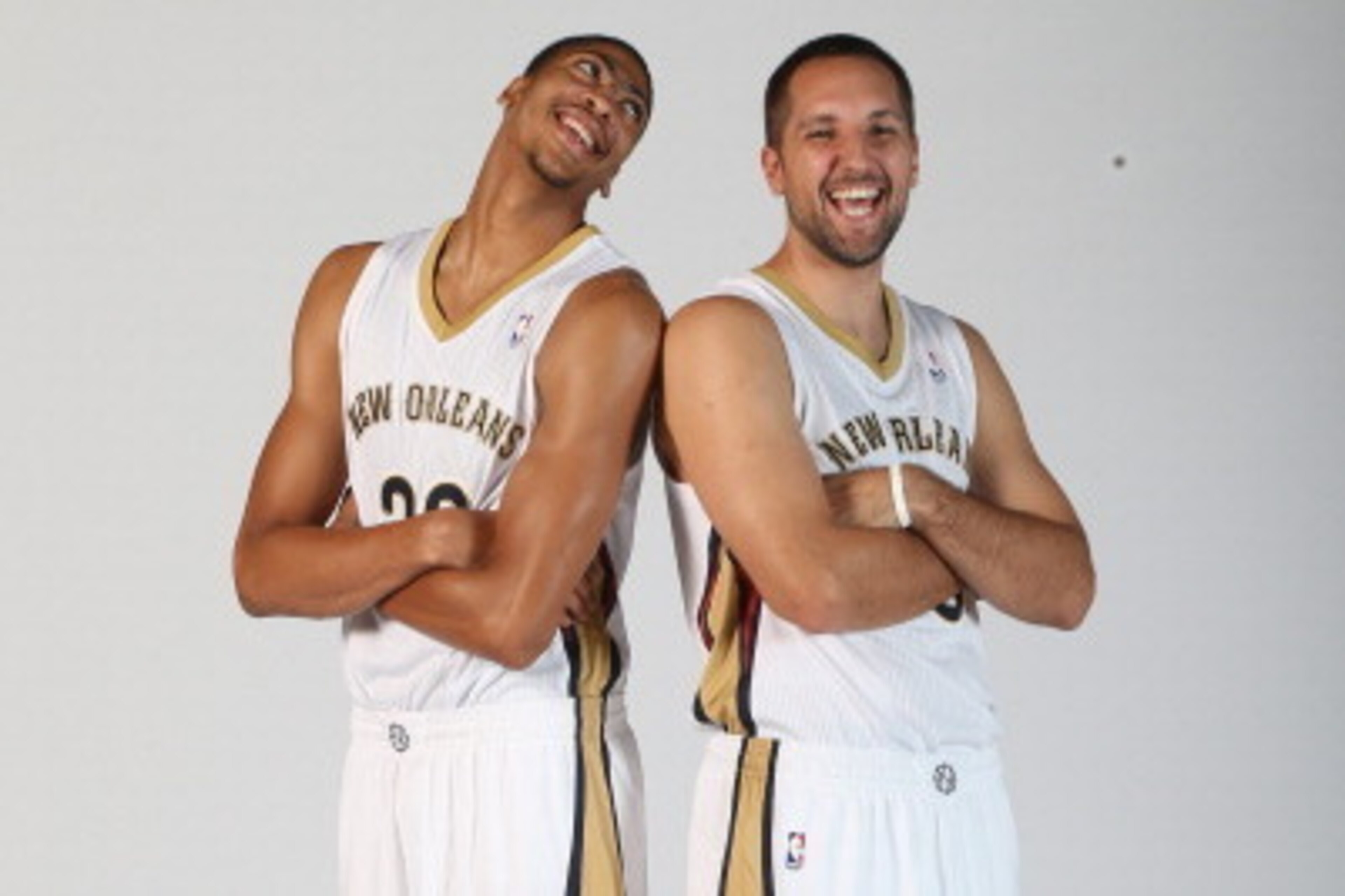 METAIRIE, LA - SEPTEMBER 30: Anthony Davis #23 and Ryan Anderson #33 of The New Orleans Pelicans pose for photos during NBA Media Day on September 30, 2013 at the New Orleans Pelicans practice facility in Metairie, Louisiana. NOTE TO USER: User expressly METAIRIE, LA - SEPTEMBER 30: Anthony Davis #23 and Ryan Anderson #33 of The New Orleans Pelicans pose for photos during NBA Media Day on September 30, 2013 at the New Orleans Pelicans practice facility in Metairie, Louisiana. NOTE TO USER: User expressly