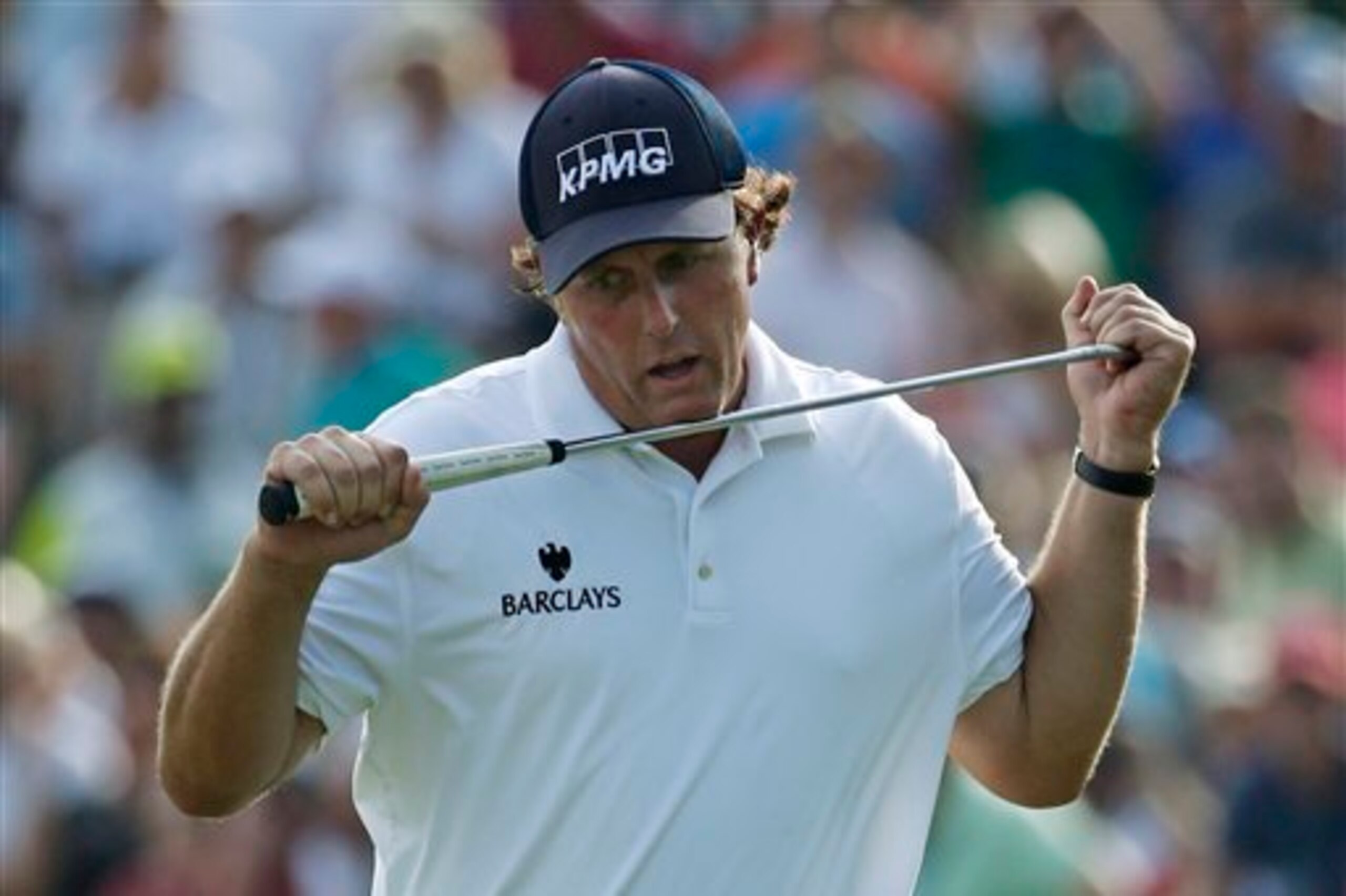 Phil Mickelson got red-hot down the stretch Saturday.