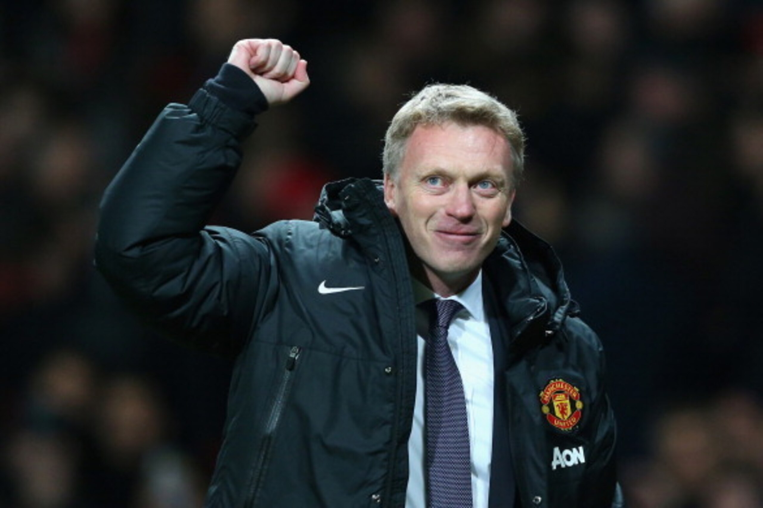 MANCHESTER, ENGLAND - NOVEMBER 10:  Manchester United Manager David Moyes celebrates at the end of the Barclays Premier League match between Manchester United and Arsenal at Old Trafford on November 10, 2013 in Manchester, England.  (Photo by Alex Livesey