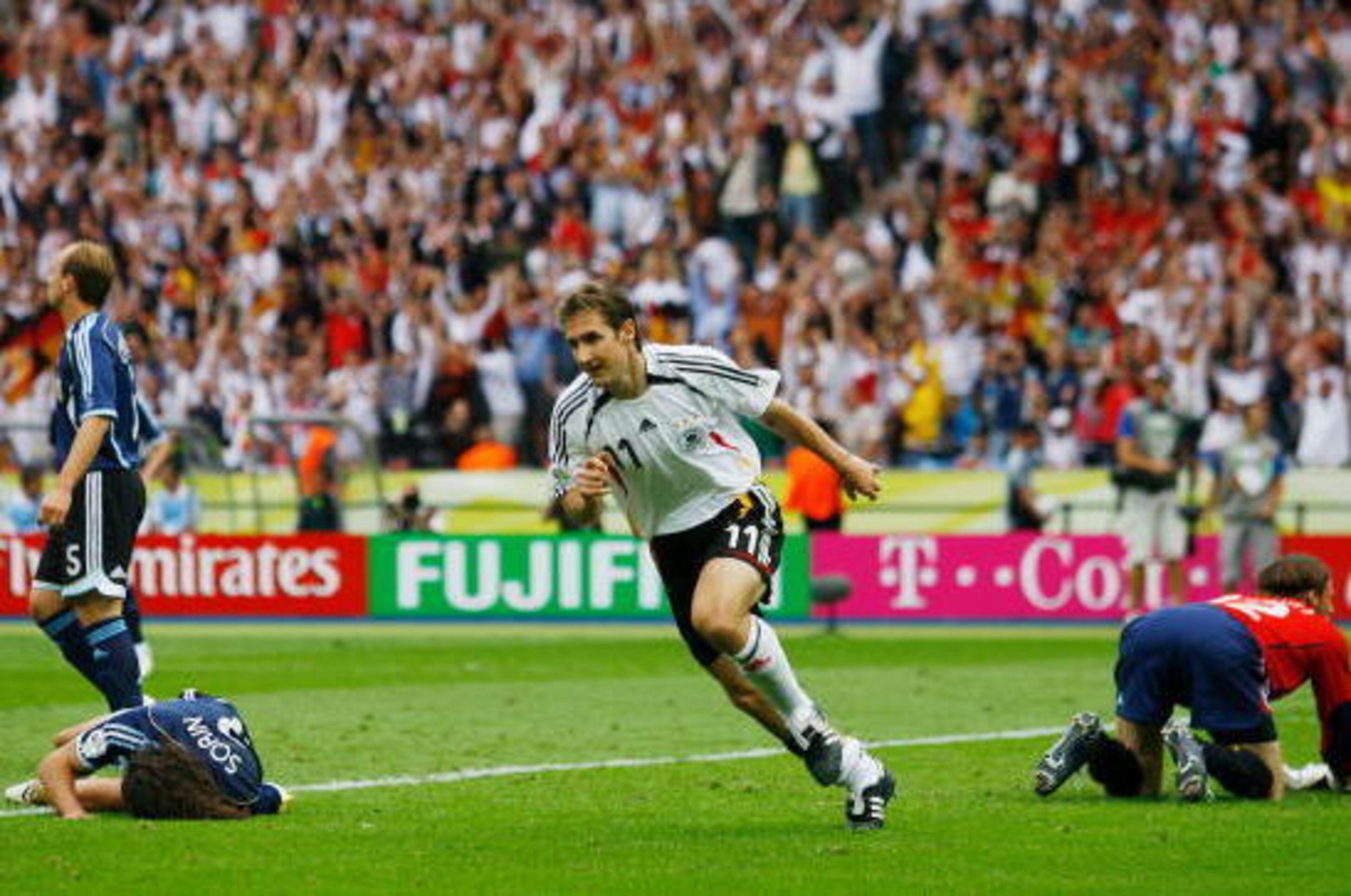 BERLIN - JUNE 30:  Miroslav Klose of Germany celebrates scoring an equalising goal during the FIFA World Cup Germany 2006 Quarter-final match between Germany and Argentina played at the Olympic Stadium on June 30, 2006 in Berlin, Germany.  (Photo by Shaun
