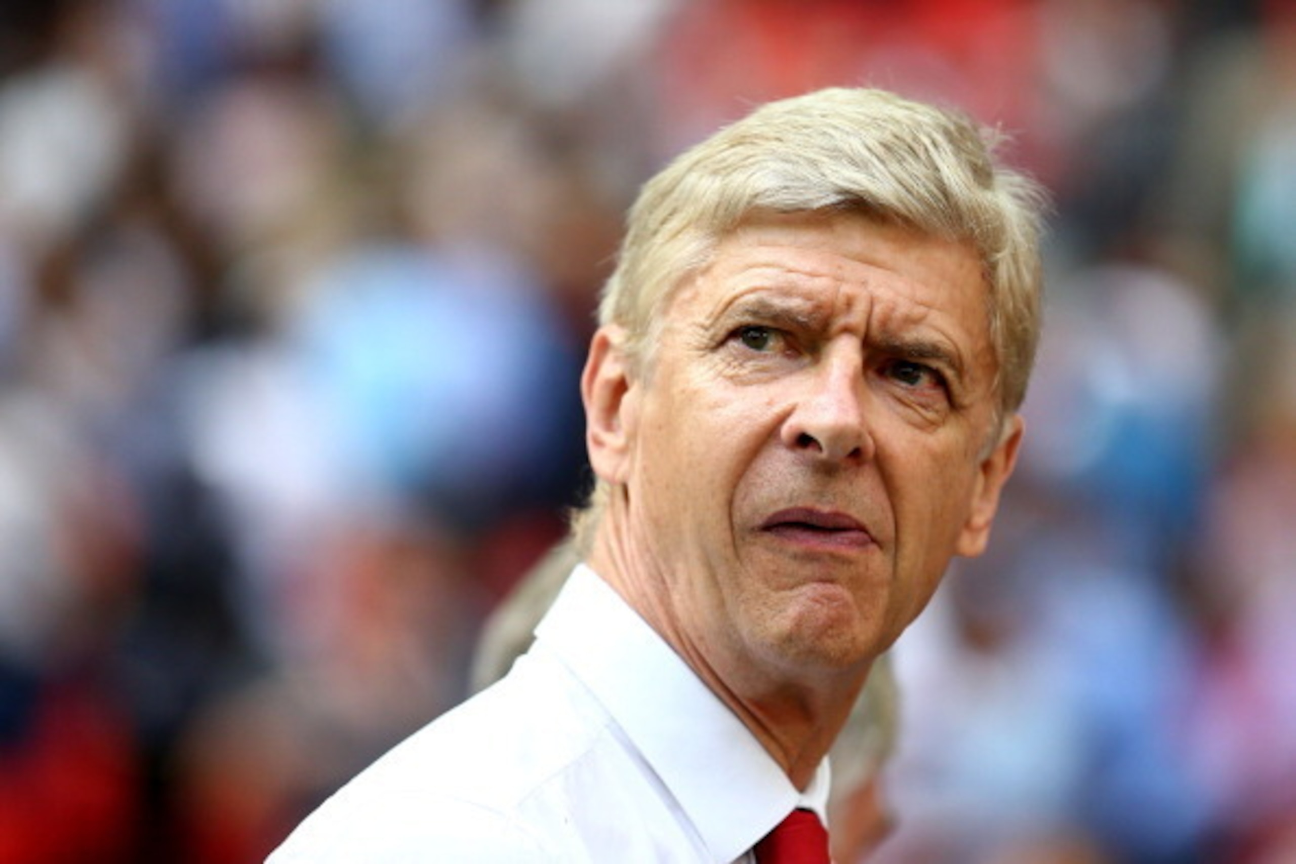 LONDON, ENGLAND - AUGUST 10:  Arsene Wenger, manager of Arsenal looks on during the FA Community Shield match between Manchester City and Arsenal at Wembley Stadium on August 10, 2014 in London, England.  (Photo by Clive Mason/Getty Images)