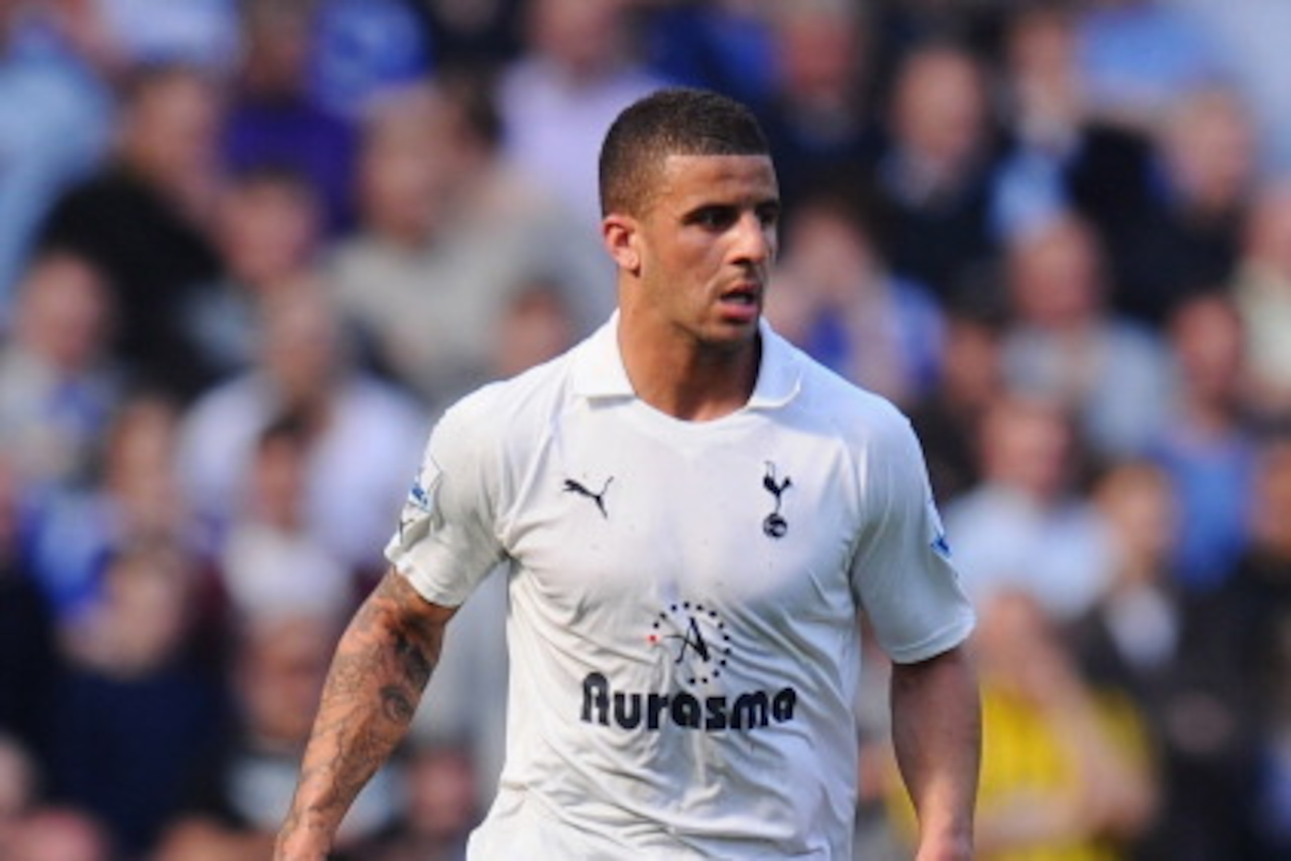 LONDON, ENGLAND - MARCH 24: Kyle Walker of Tottenham Hotspur in action during the Barclays Premier League match between Chelsea and Tottenham Hotspur at Stamford Bridge on March 24, 2012 in London, England.  (Photo by Mike Hewitt/Getty Images)