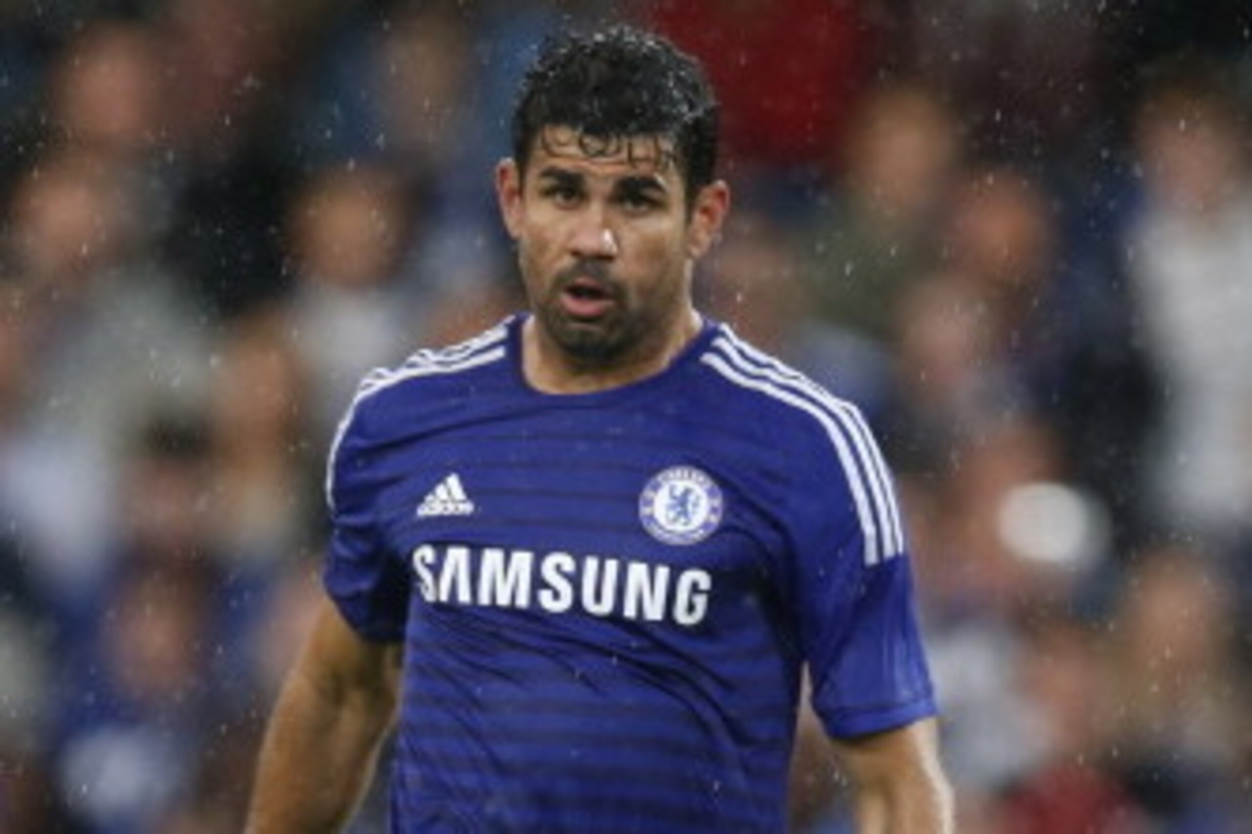 LONDON, ENGLAND - AUGUST 12: Diego Costa of Chelsea in action during the pre-season friendly match between Chelsea and Real Sociedad at Stamford Bridge on August 12, 2014 in London, England.  (Photo by Steve Bardens/Getty Images)