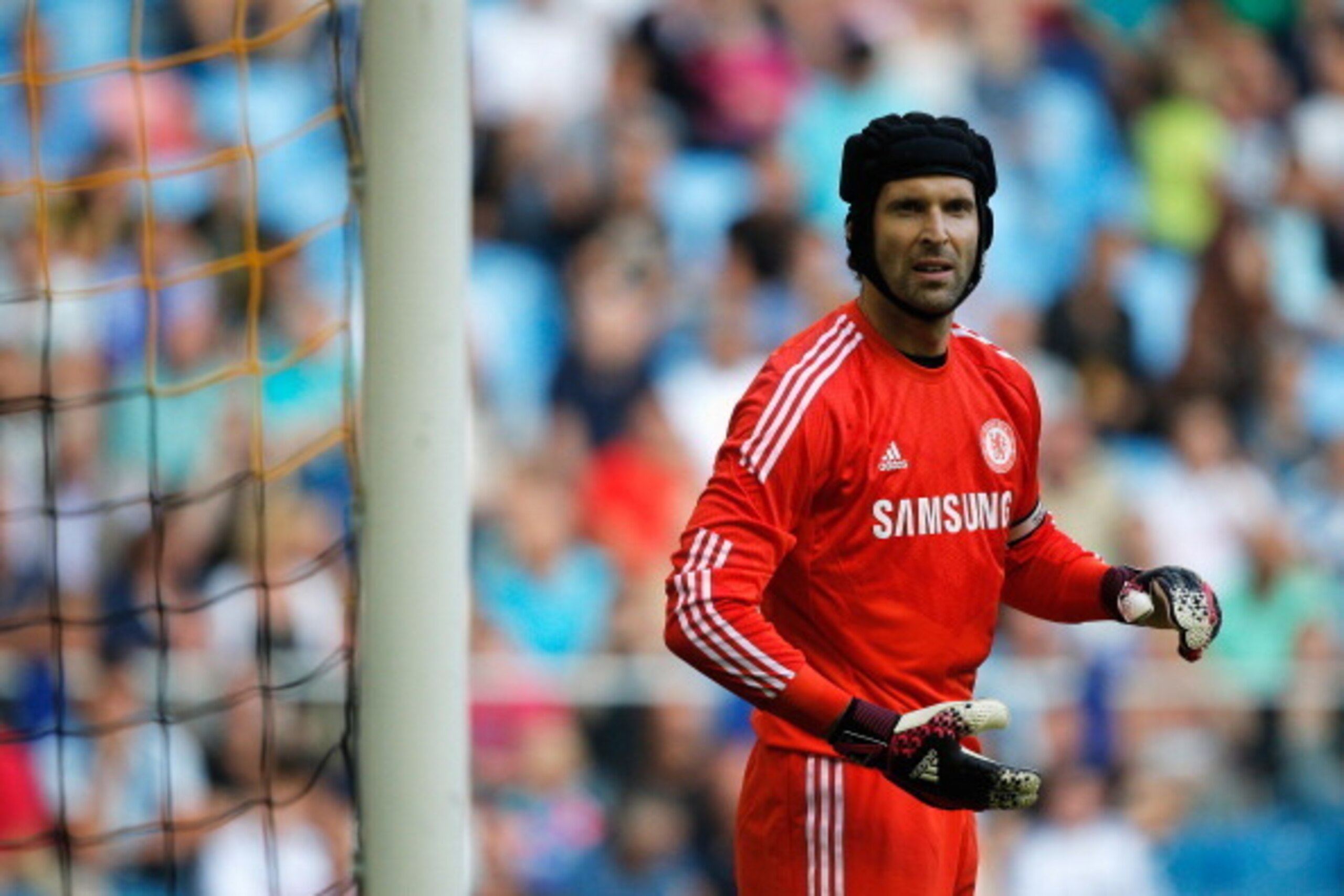 ARNHEM, NETHERLANDS - JULY 30:  Goalkeeper, Petr Cech of Chelsea looks on during the pre season friendly match between Vitesse Arnhem and Chelsea at the Gelredome Stadium on July 30, 2014 in Arnhem, Netherlands.  (Photo by Dean Mouhtaropoulos/Getty Images